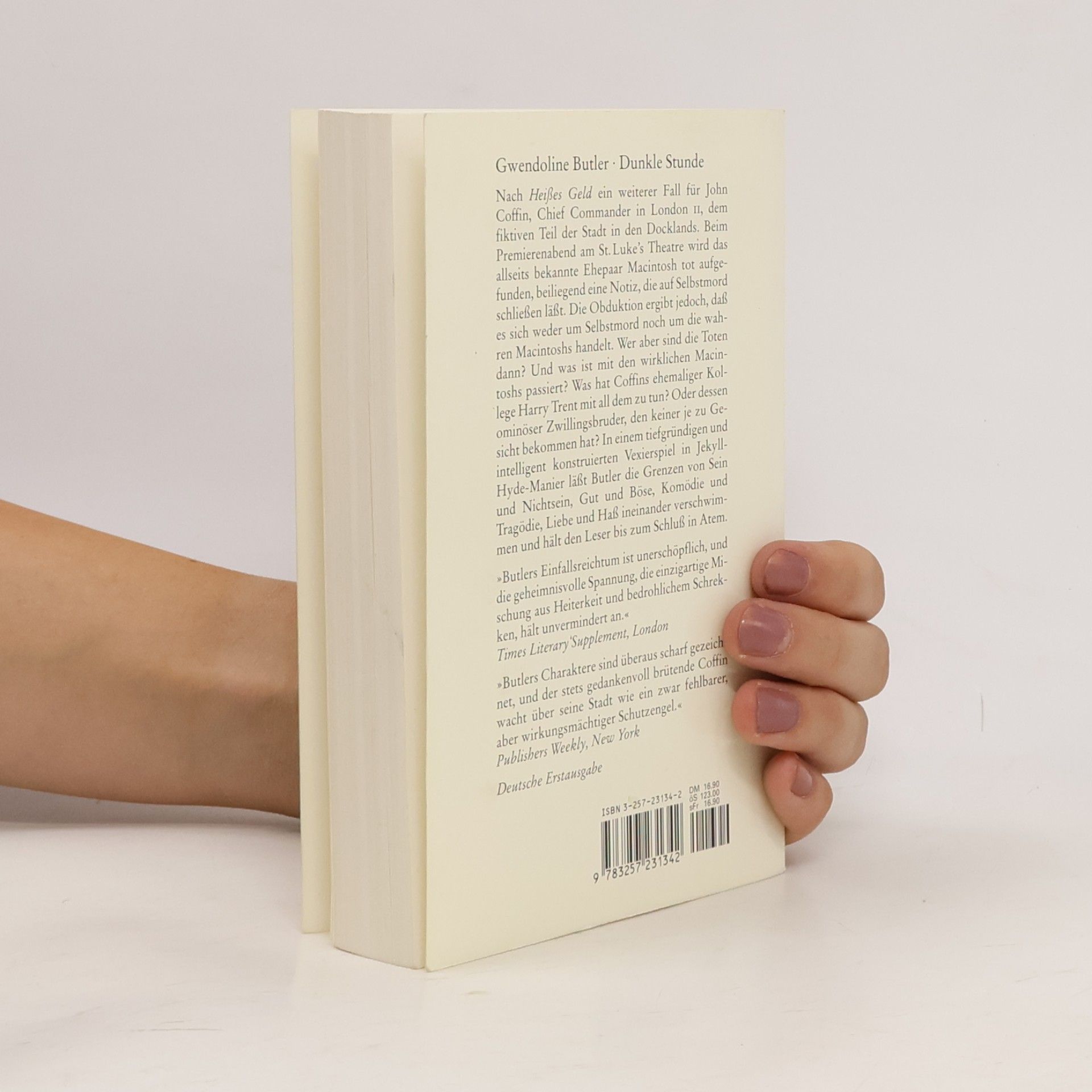 Gwendoline Butler Dunkle Stunde