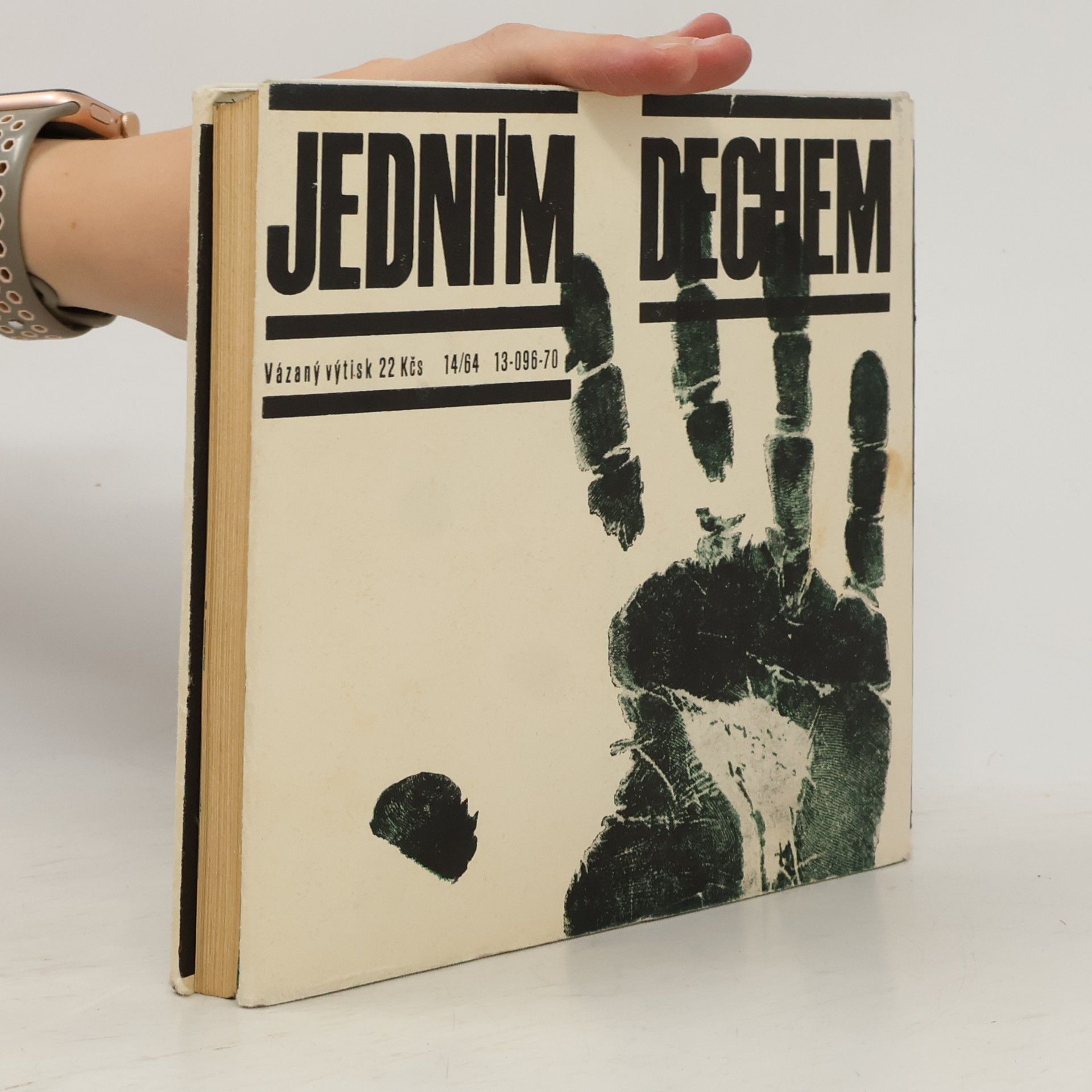 B. Polách Jedním dechem. 9 napínavých příběhů