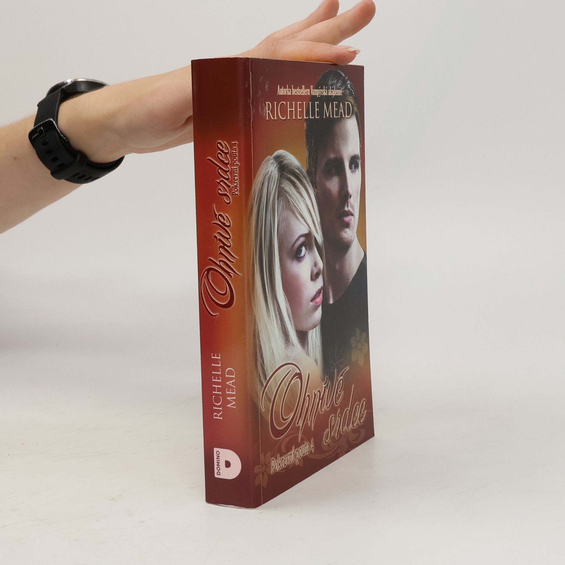 Richelle Mead Pokrevní pouta 4. Ohnivé srdce