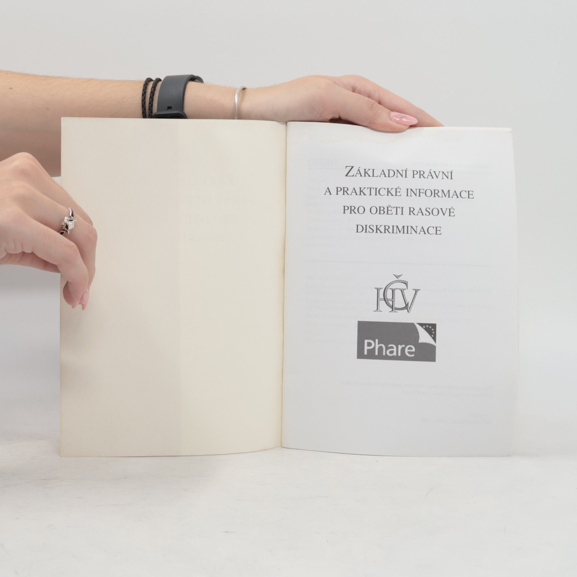 Kolektiv autorů Základní právní a praktické informace pro oběti rasové diskriminace