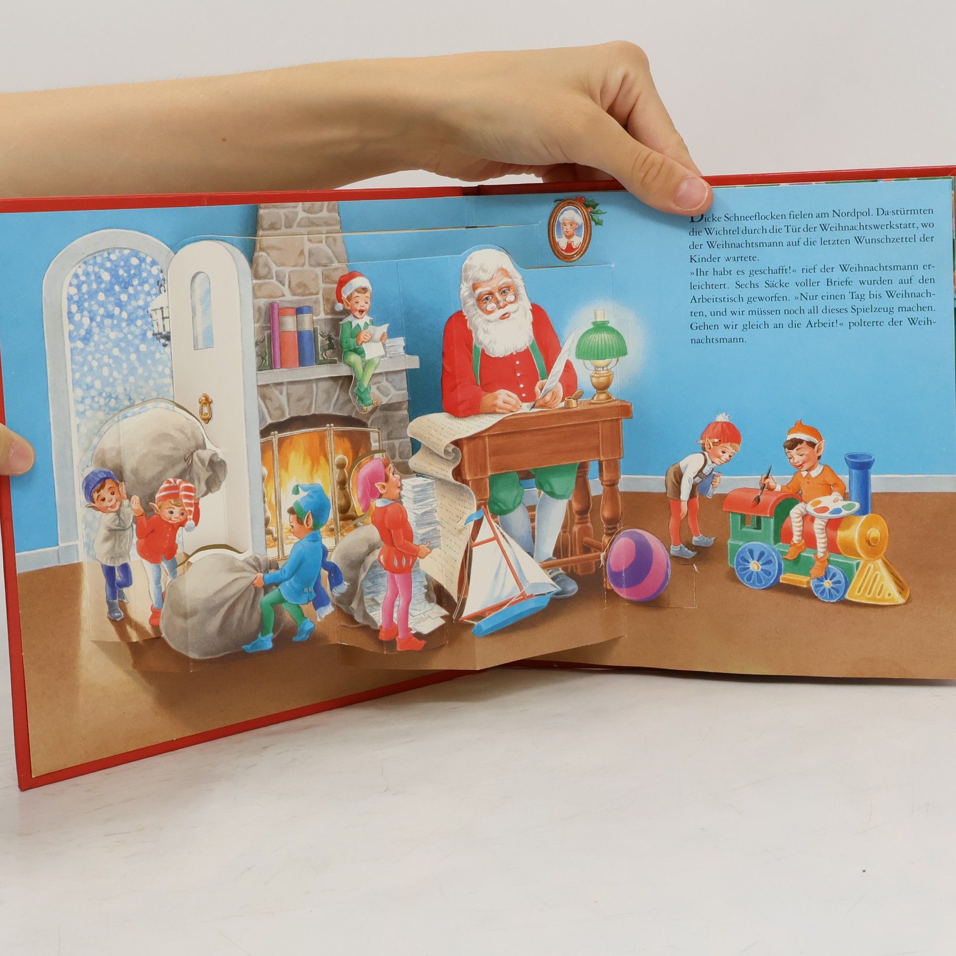 Autorenkollektiv Pop-Up-Weihnachtsbücher, Serie 3. Stille Nacht - Heilige Nacht. Der einsame Weihnachtsbaum. Die Hirten beim Christkind. Der Weihnachtsmann im Spielzeugland