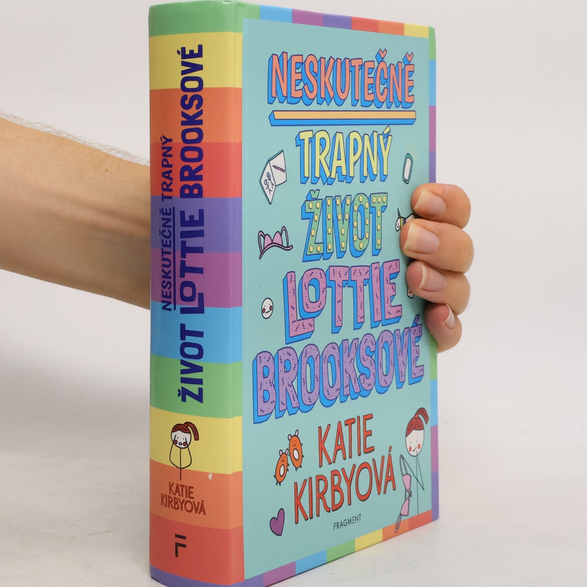 Katie Kirby Neskutečně trapný život Lottie Brooksové