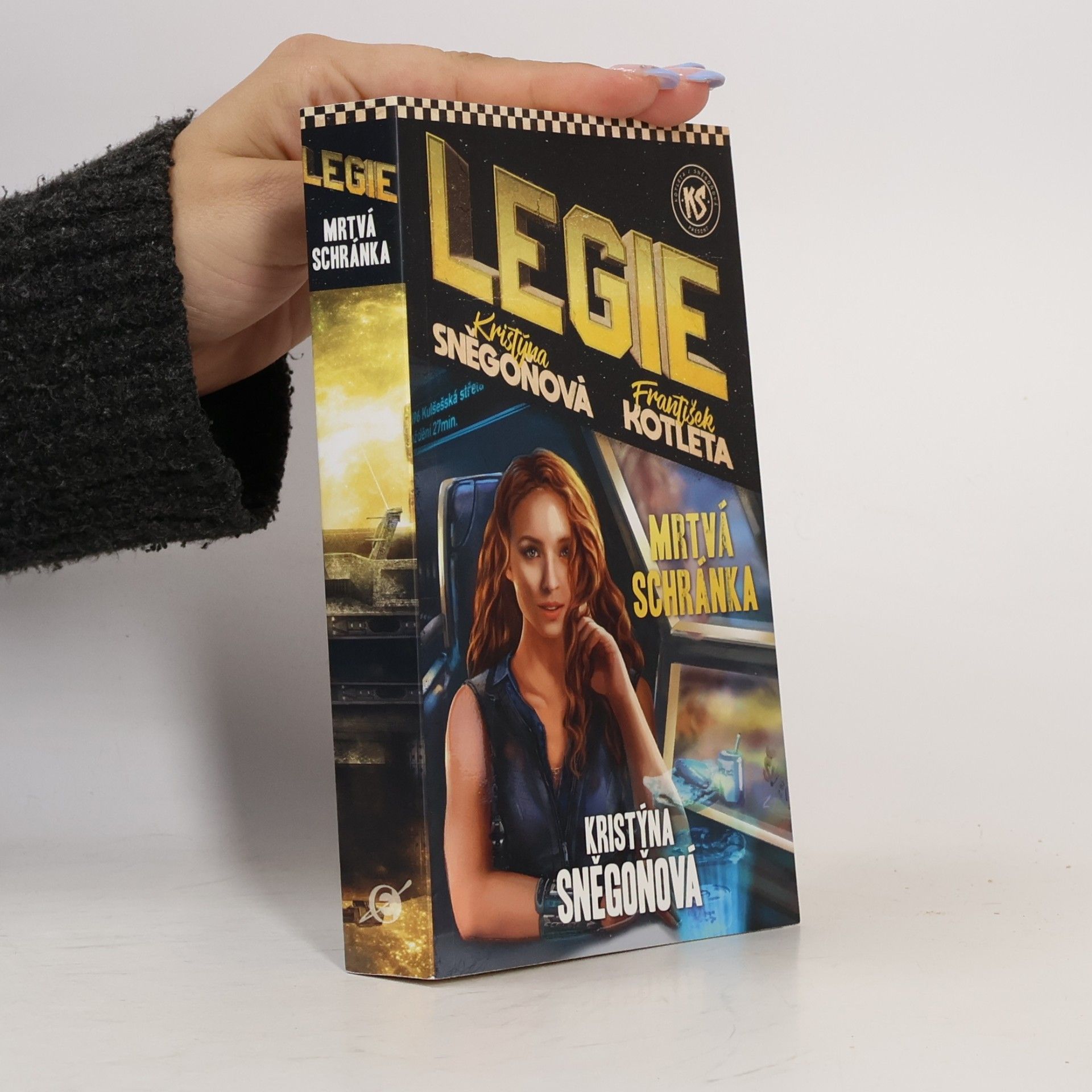 Kristýna Sněgoňová Legie. Mrtvá schránka