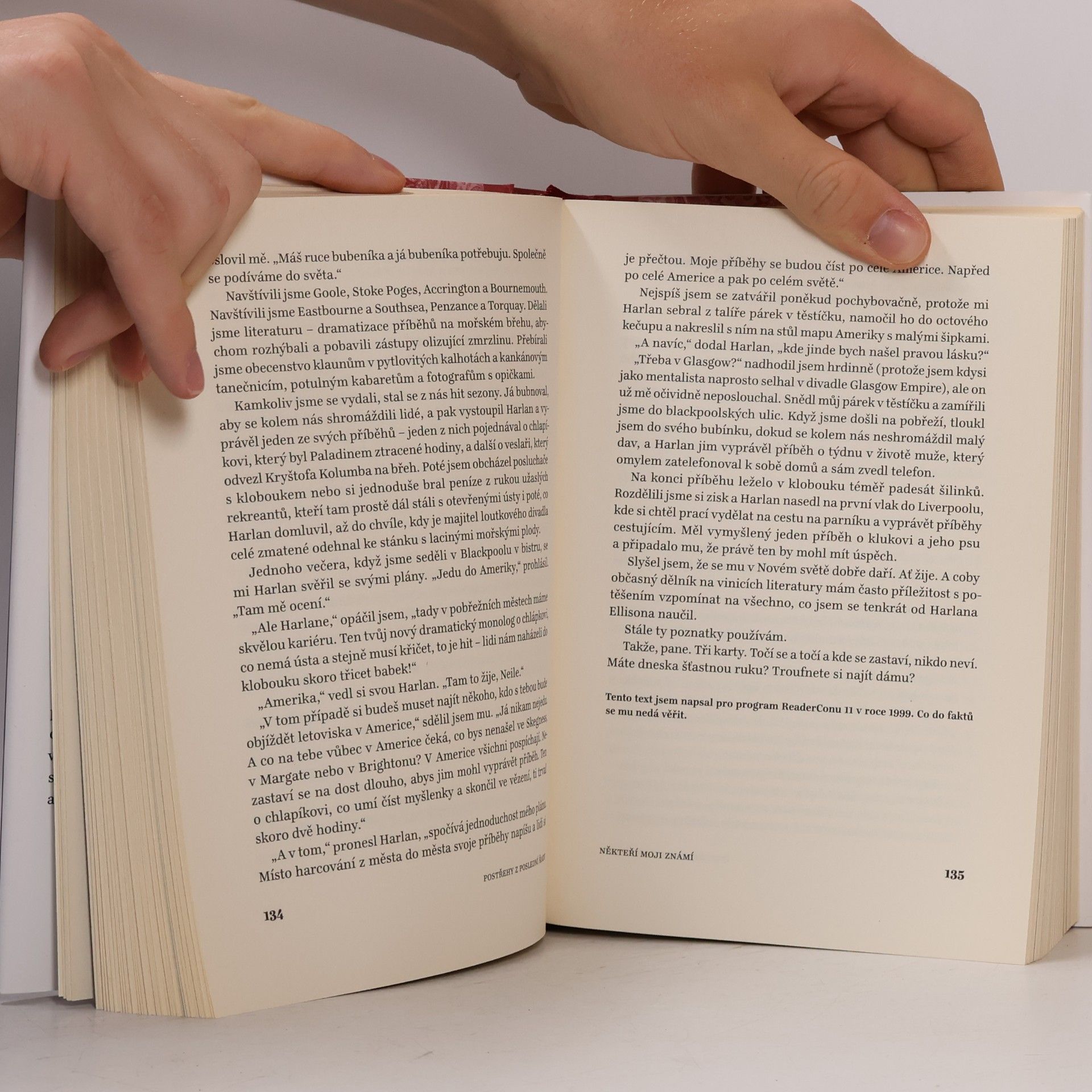 Neil Gaiman Postřehy z poslední řady: Vybrané texty