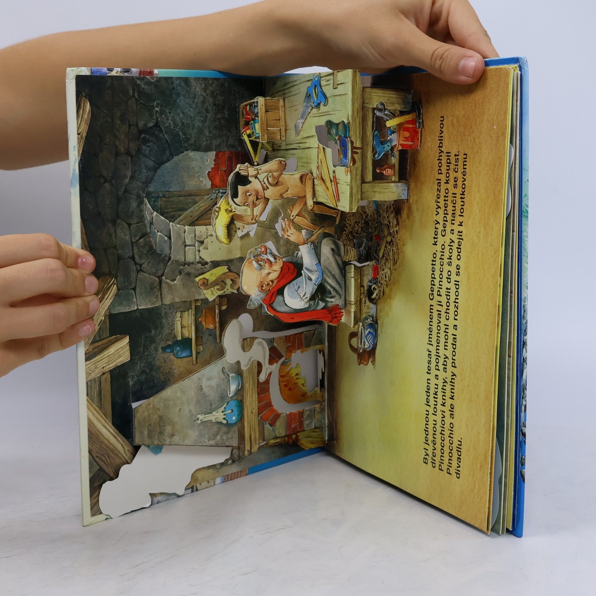 Tony Wolf Pinocchio (pop-up leporelo)