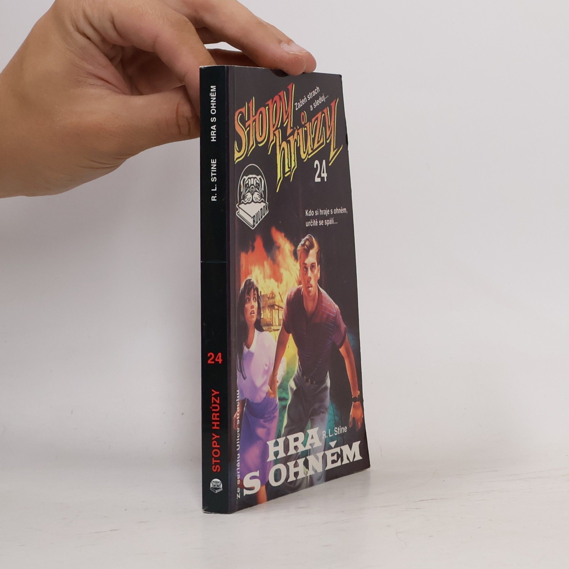 R. L. Stine Stopy hrůzy 24. Hra s ohněm