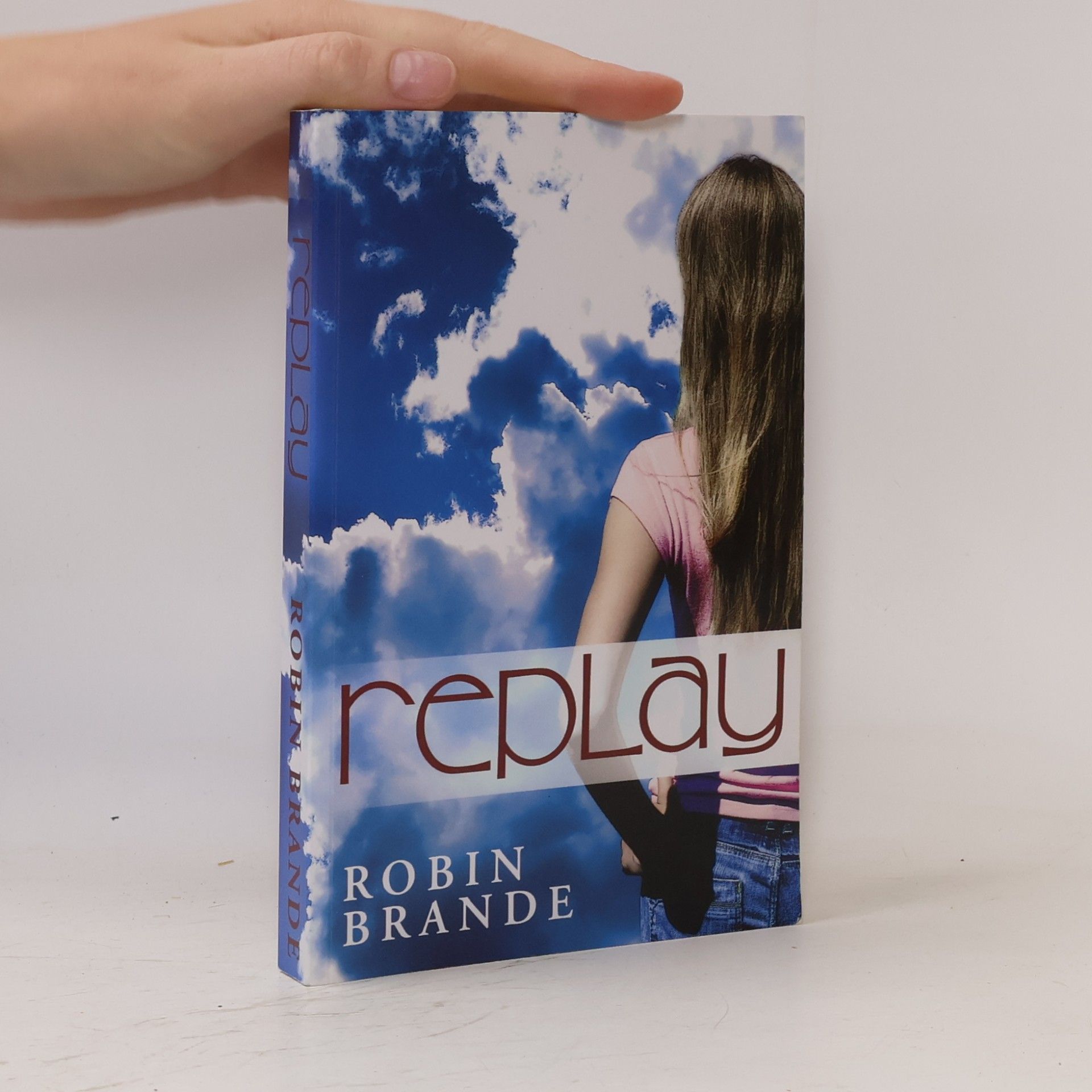 Robin Brande Replay