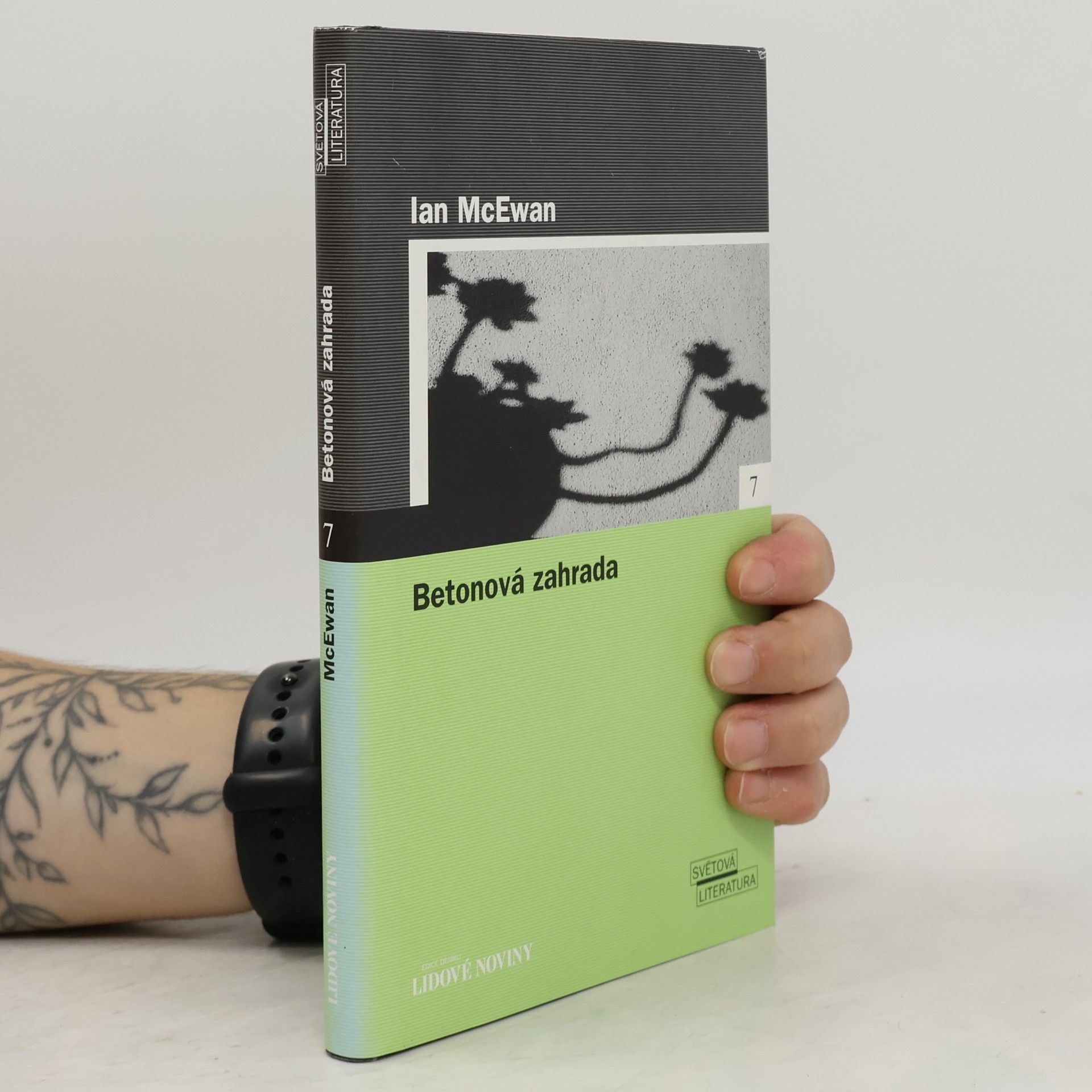 Ian McEwan Betonová zahrada