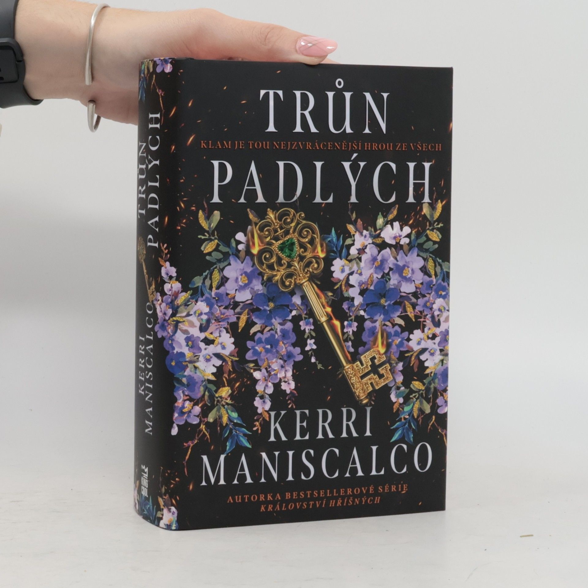 Trůn padlých. Princové hříchů 1