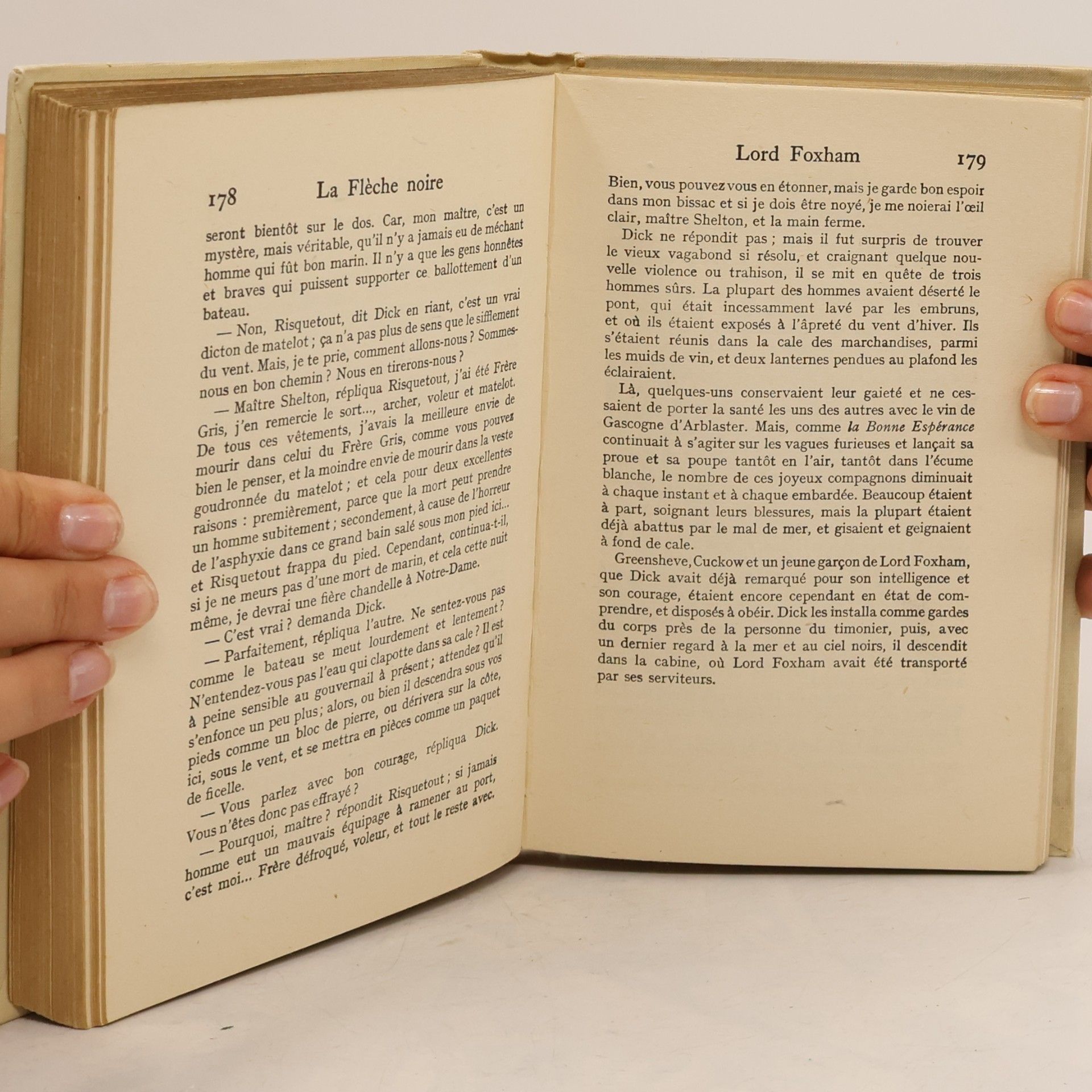 Robert Louis Stevenson La flèche noire