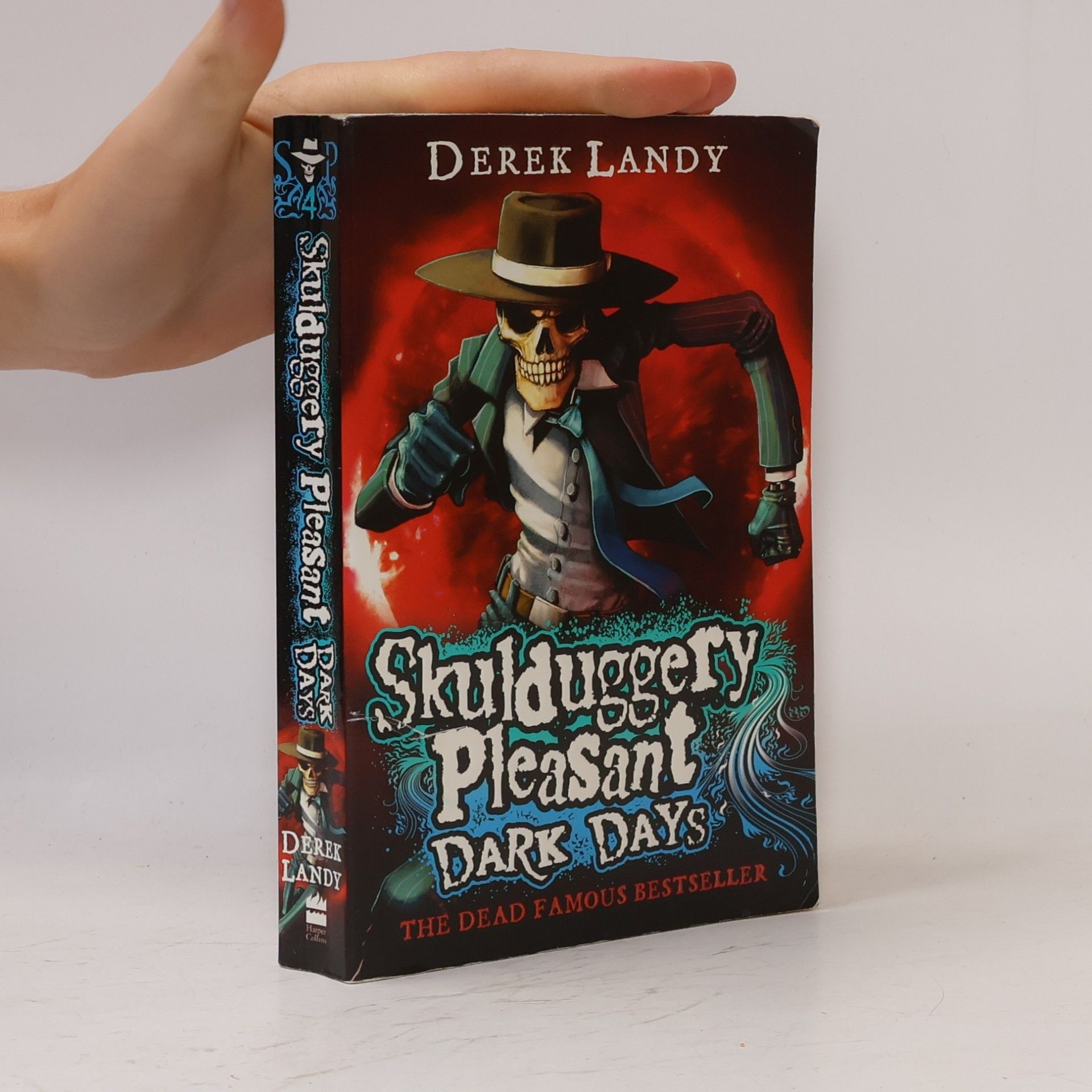 Derek Landy Skulduggery Pleasant 4. Dark Days