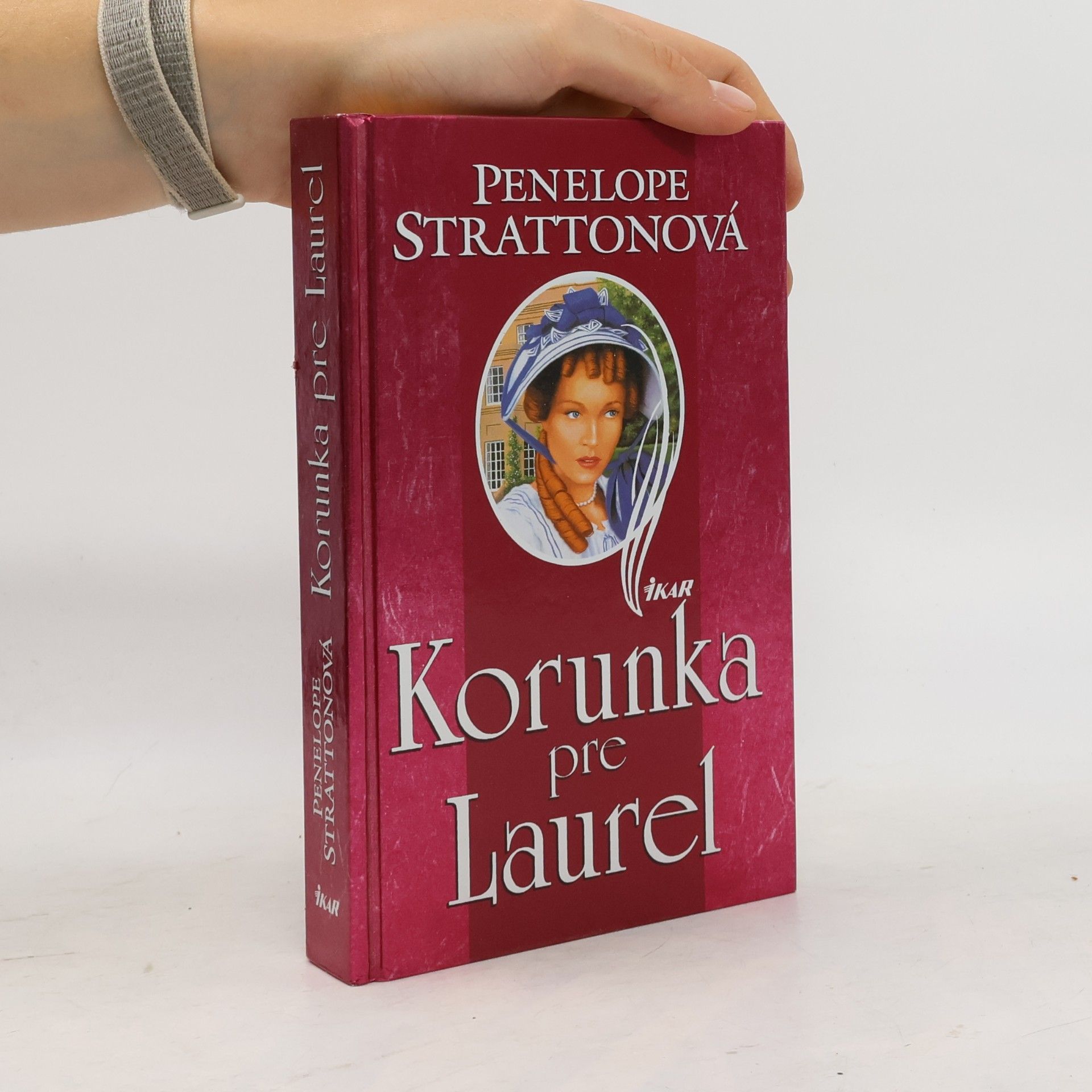 Penelope Stratton Korunka pre Laurel