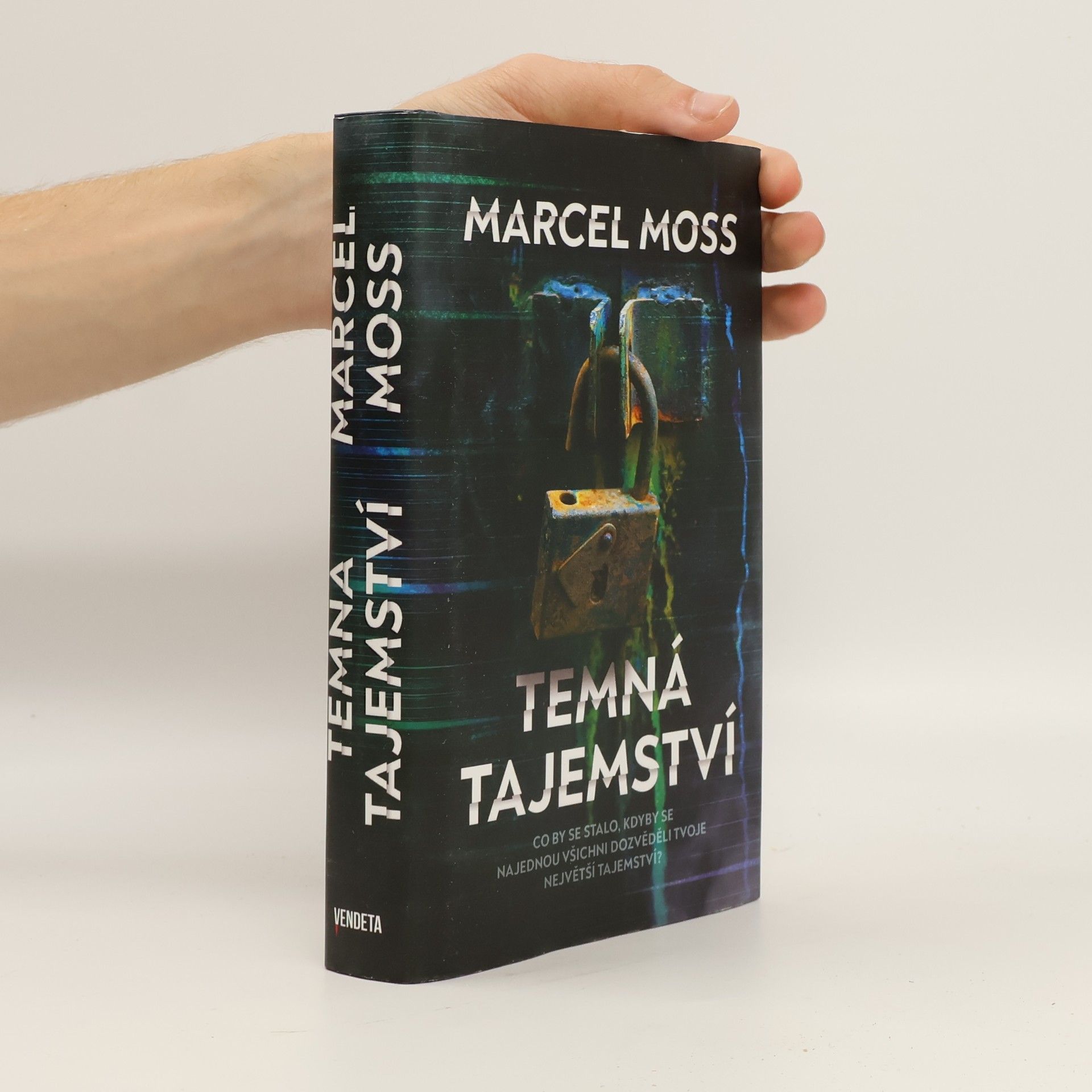 Marcel Moss Temná tajemství