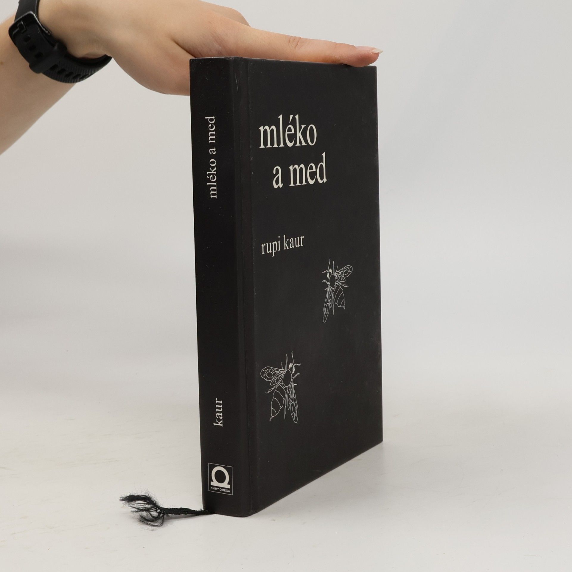 Rupi Kaur Mléko a med