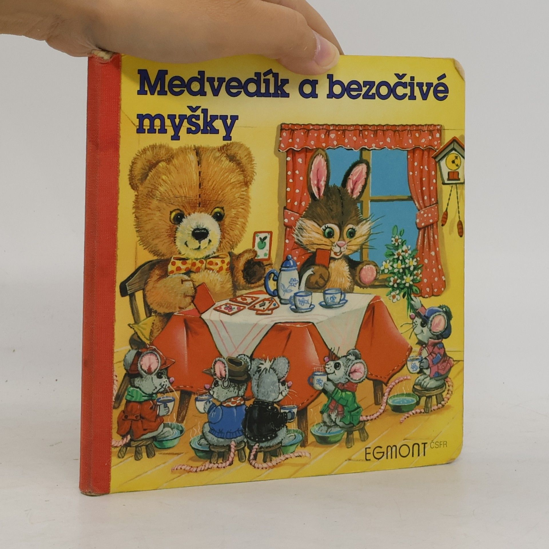 Medvídek a bezočivé myšky