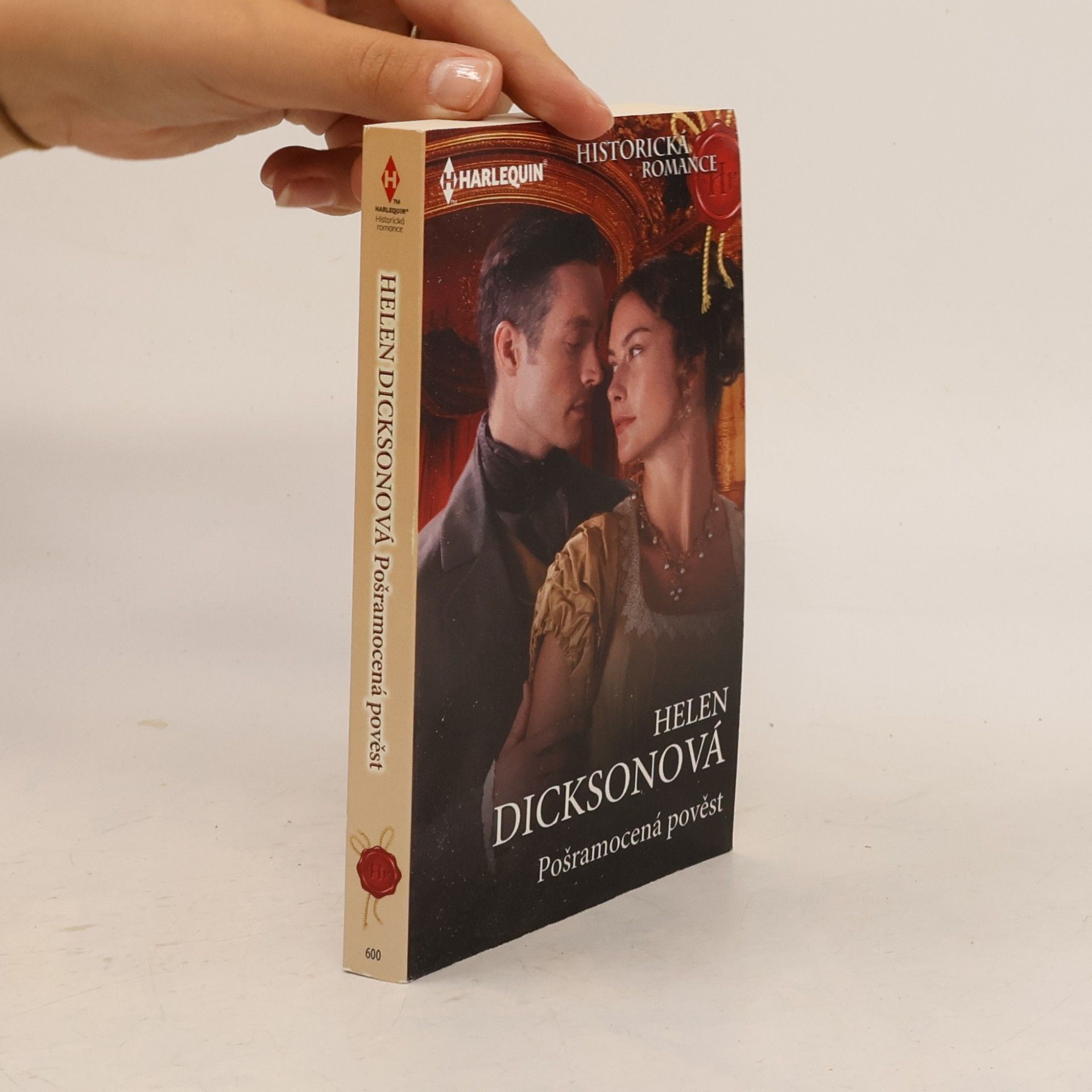 Helen Dickson Pošramocená pověst