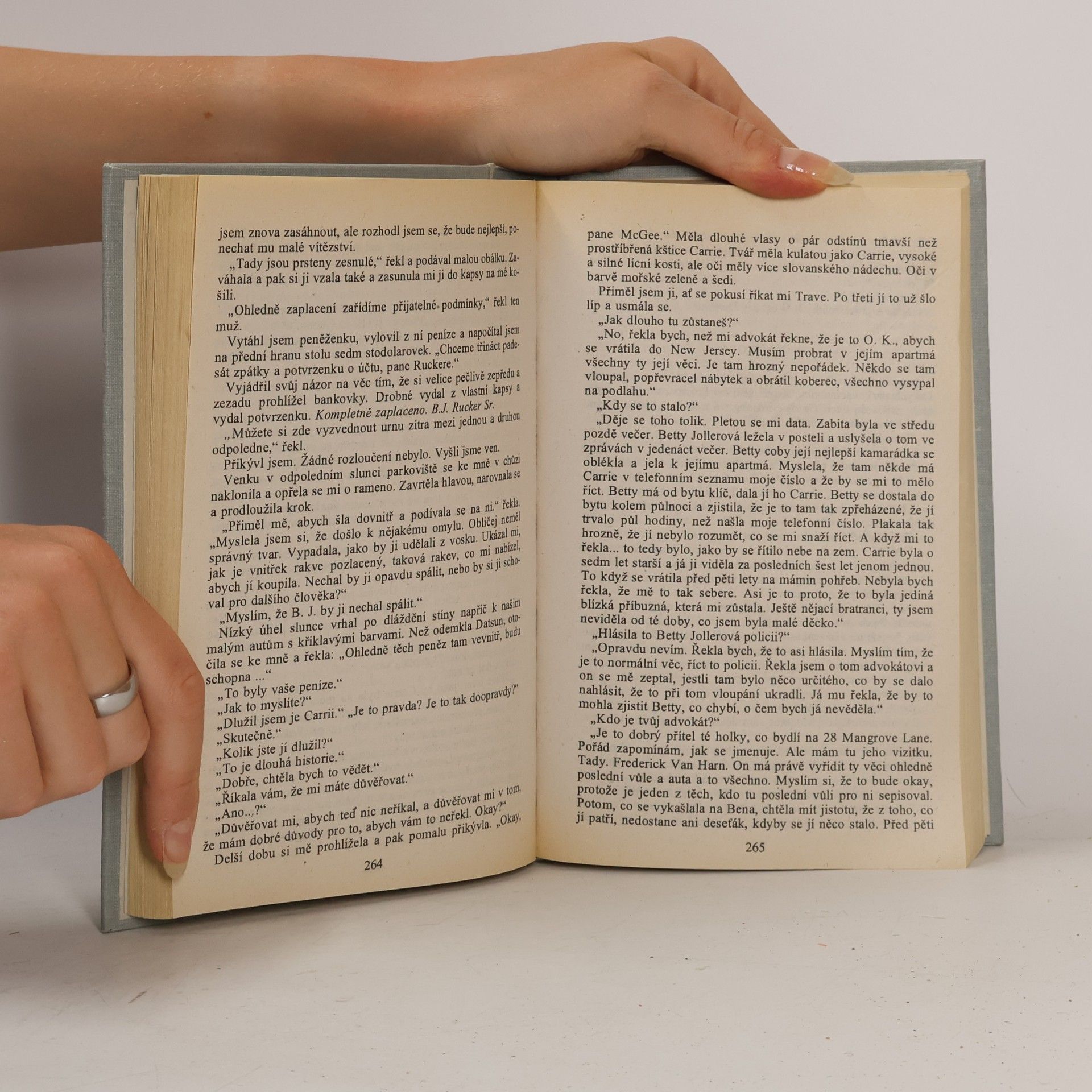 John D. MacDonald Třikrát havarijní poradce Travis McGee