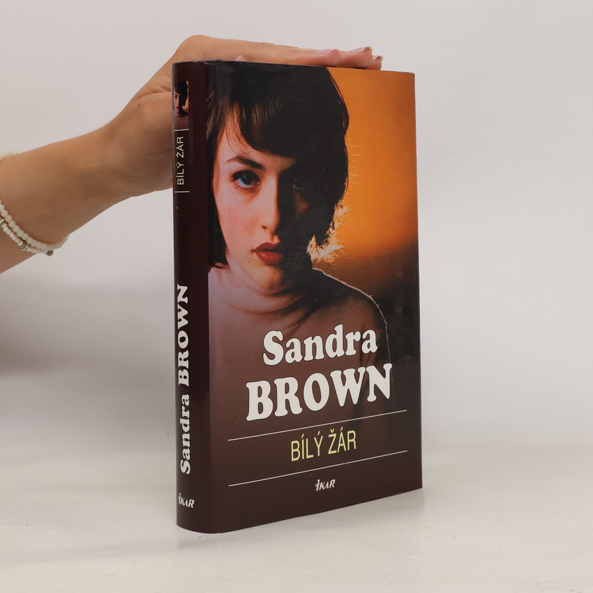 Sandra Brown Bílý žár