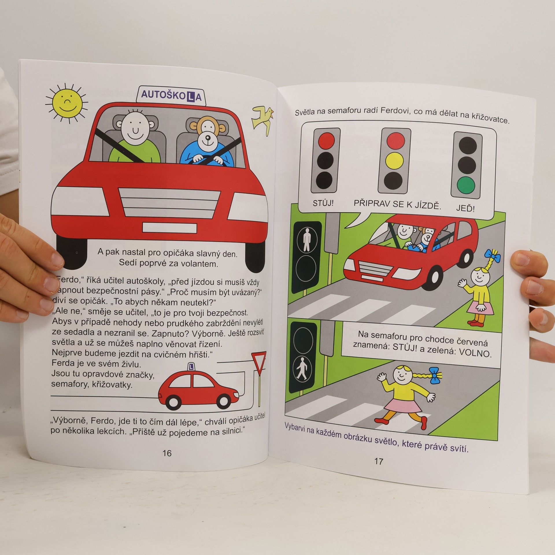 Iva Nováková Ferda v Autoškole aneb Jak opičák k řidičskému průkazu přišel