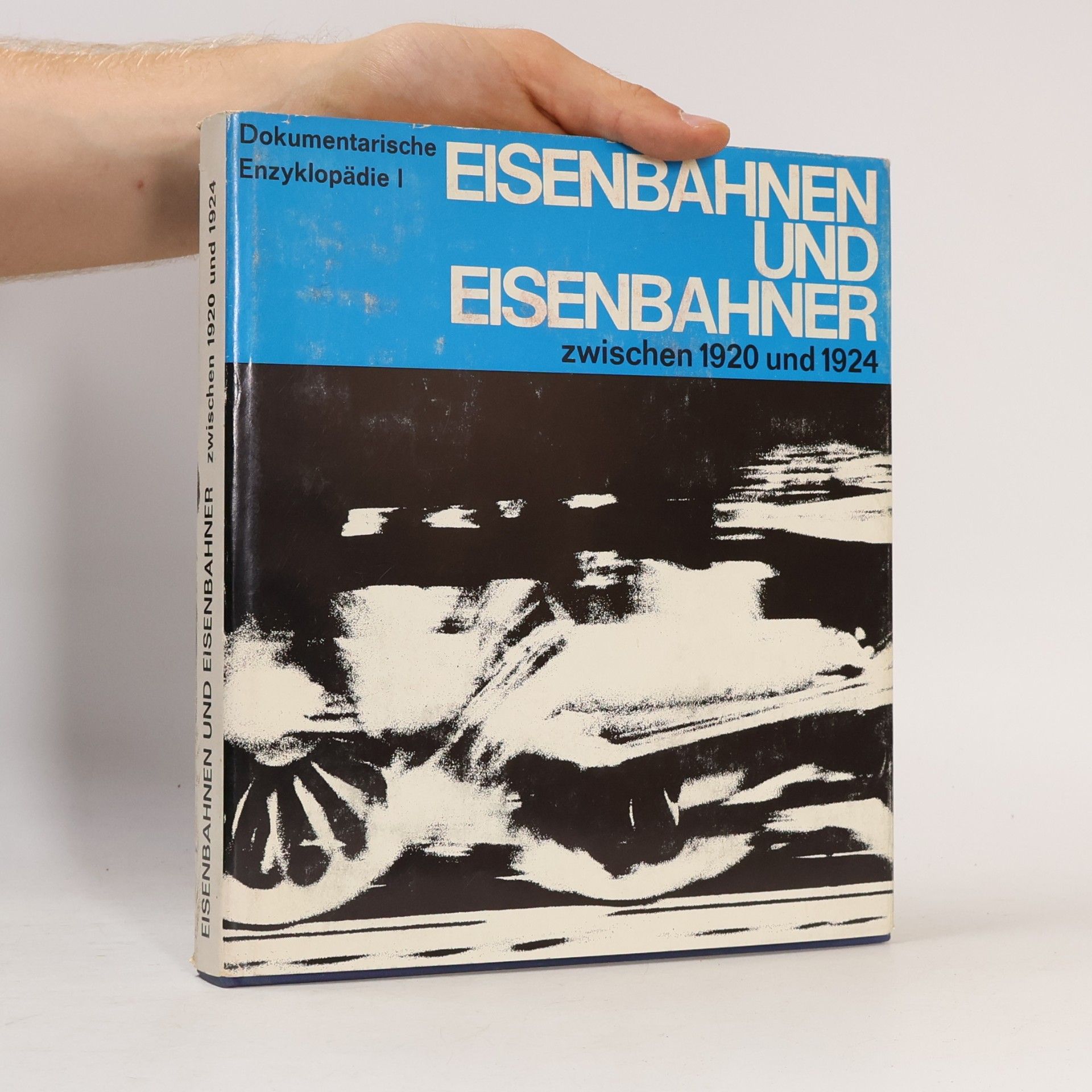kolektiv Eisenbahnen und Eisenbahner zwischen 1920 und 1924.