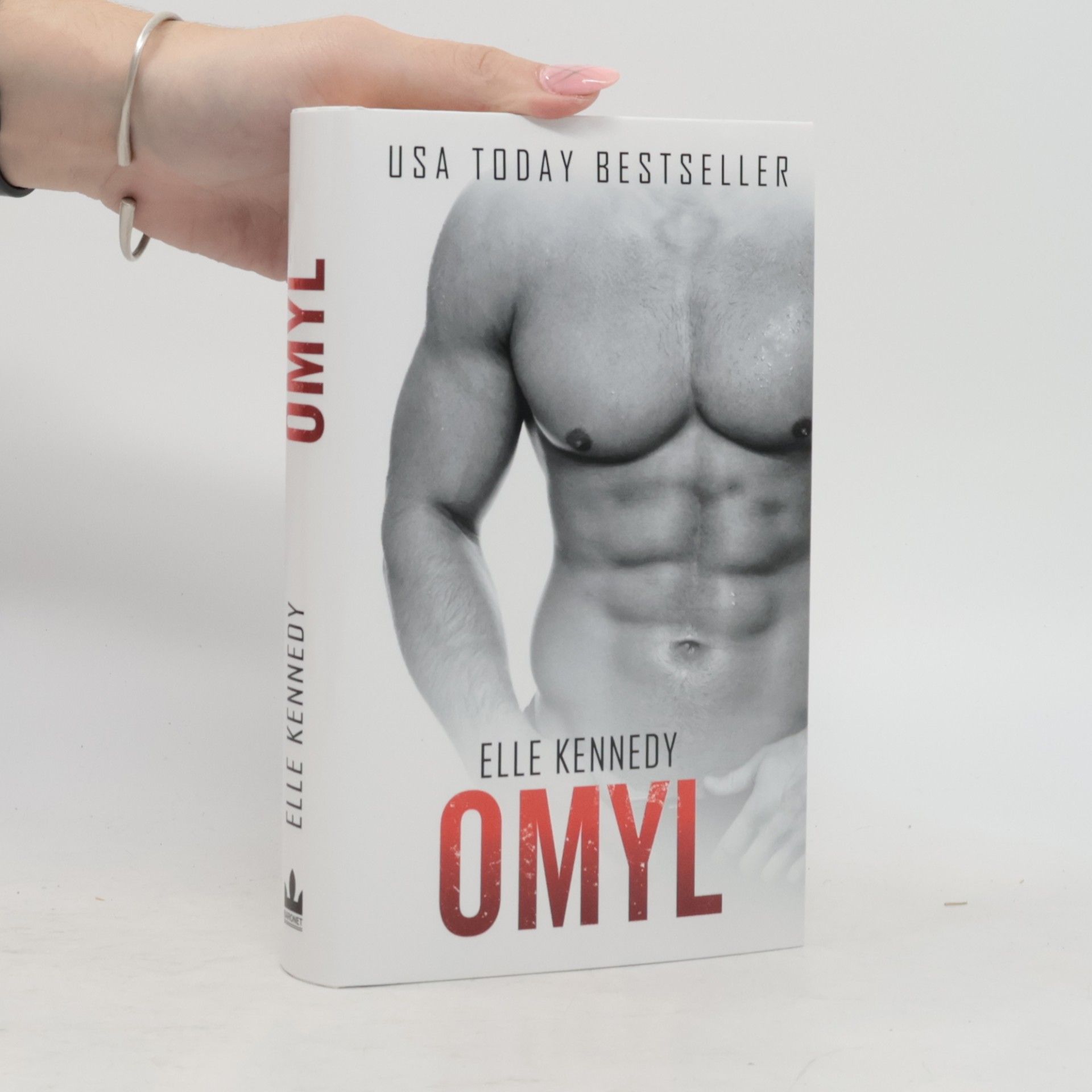 Elle Kennedy Omyl