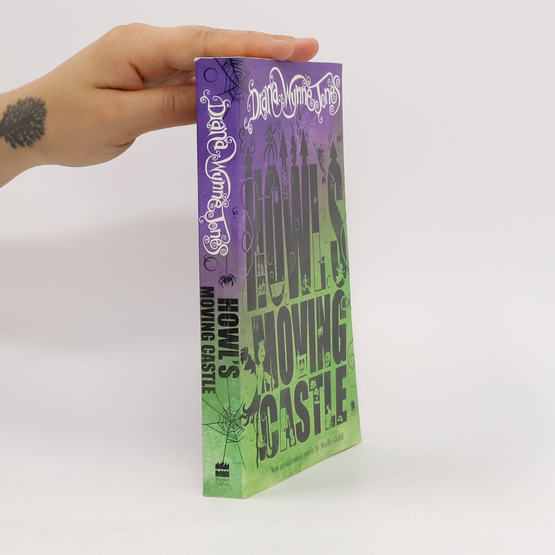 Diana Wynne Jones Howl's Moving Castle