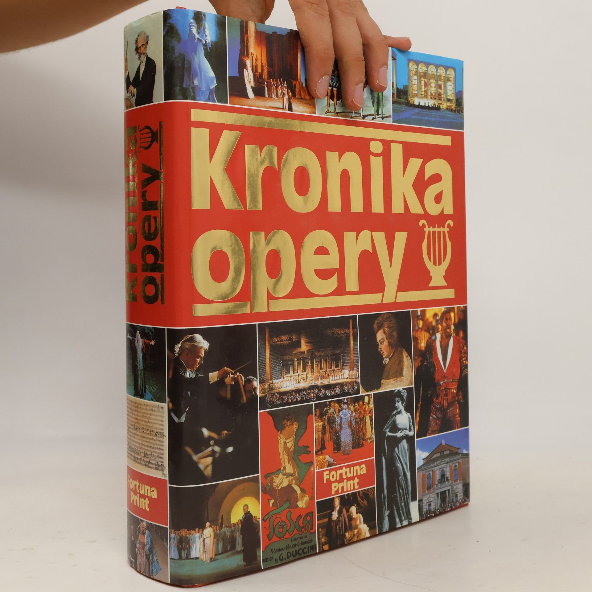Dieter Zöchling Kronika opery