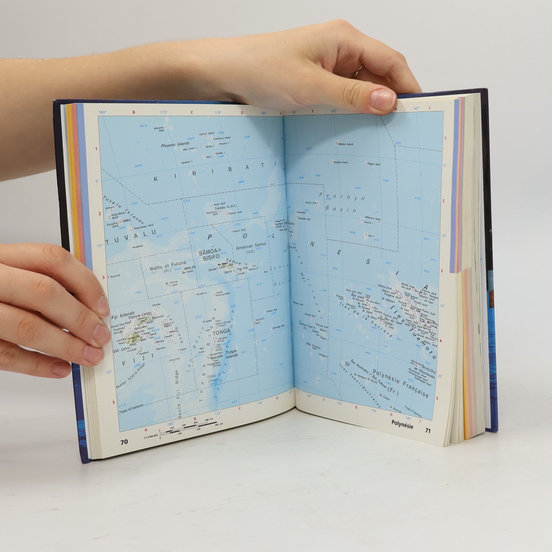 Autorenkollektiv Kapesní atlas světa. S lexikonem států