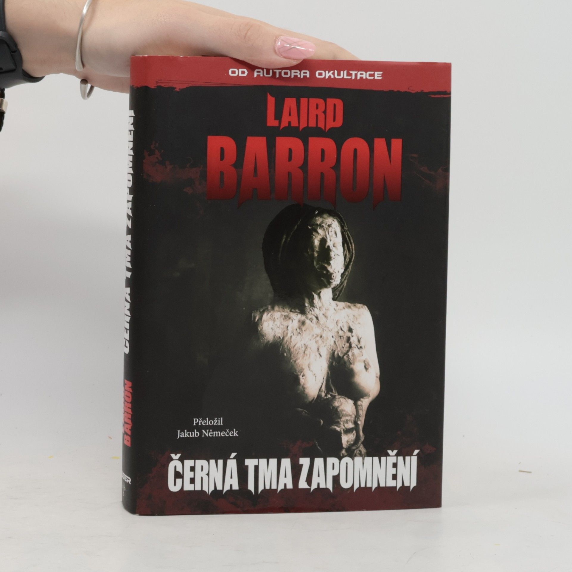 Laird Barron Černá tma zapomnění
