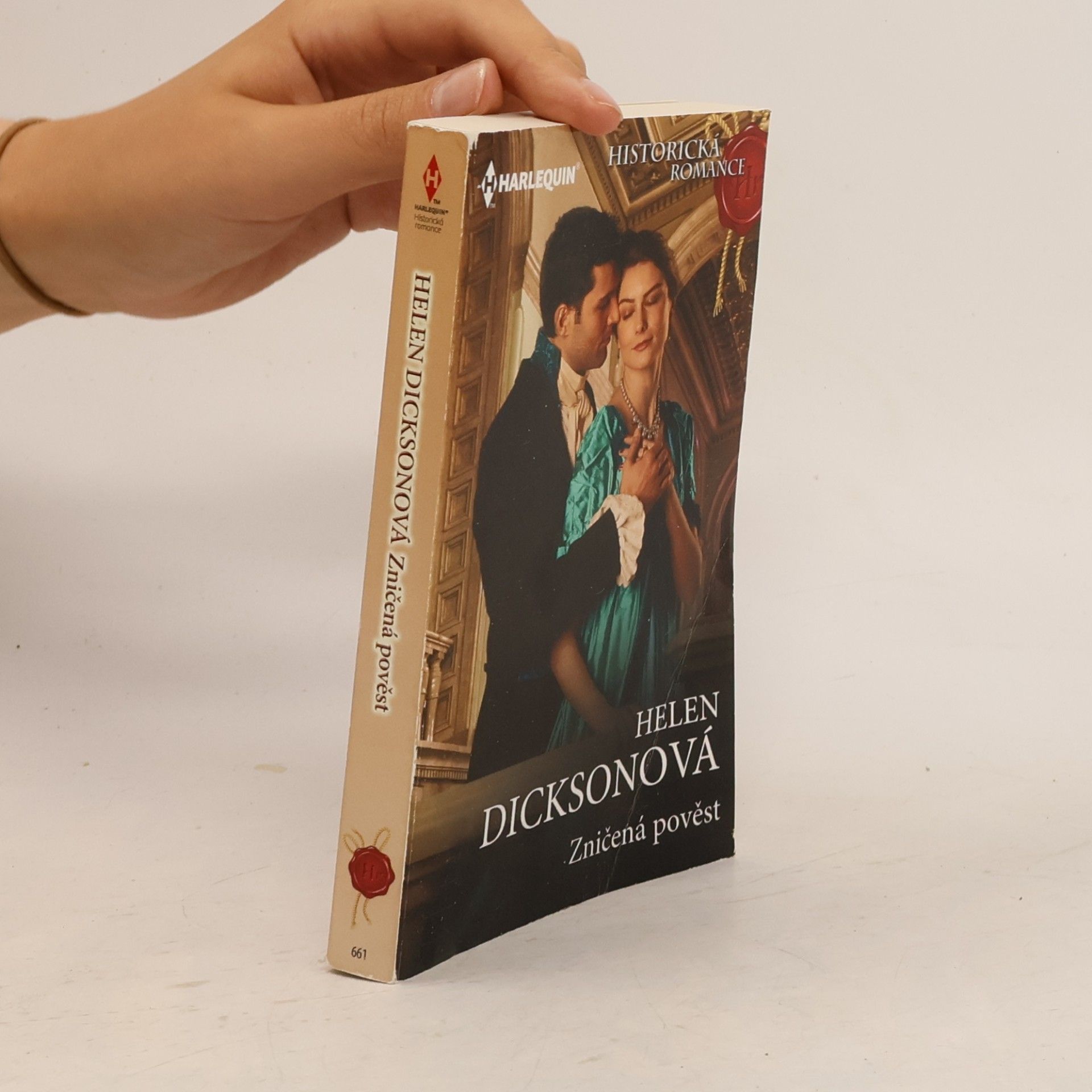 Helen Dickson Zničená pověst
