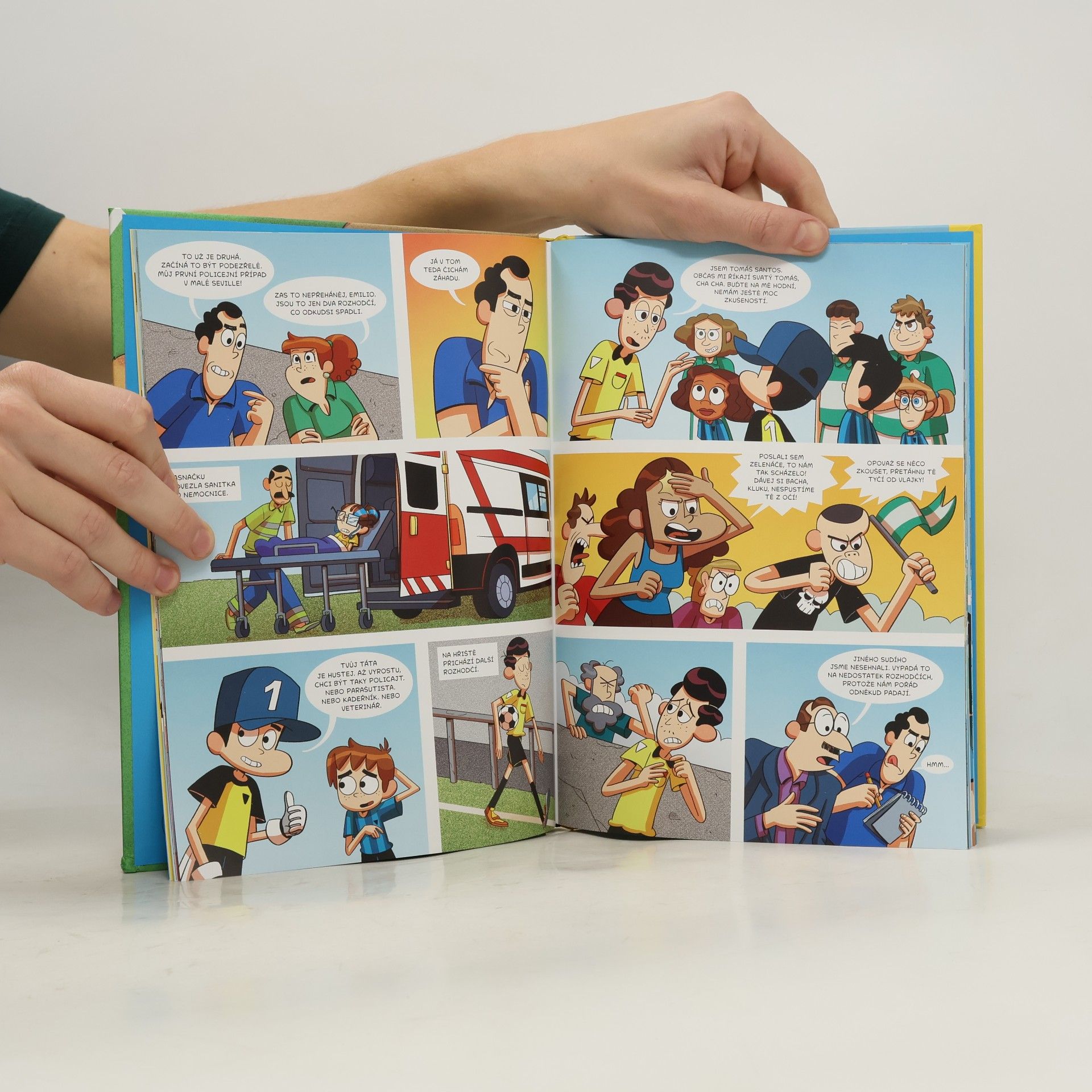 Romana Bičíková Fotbaláci: komiks. Záhada létajících rozhodčích