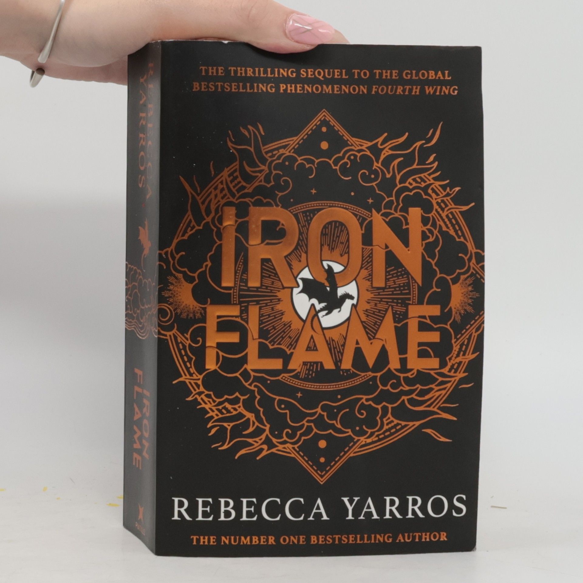 Rebecca Yarros Iron Flame