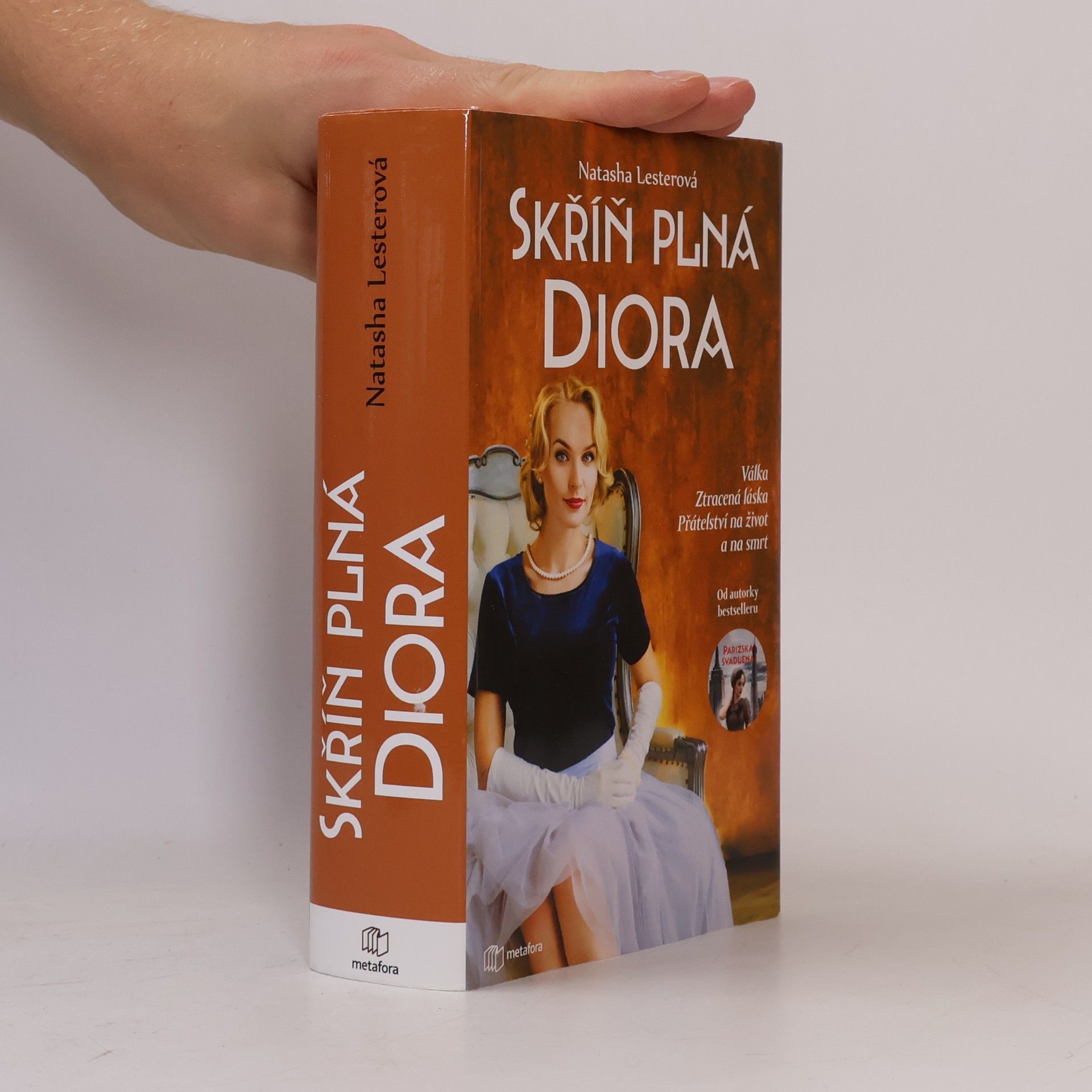 Natasha Lester Skříň plná Diora