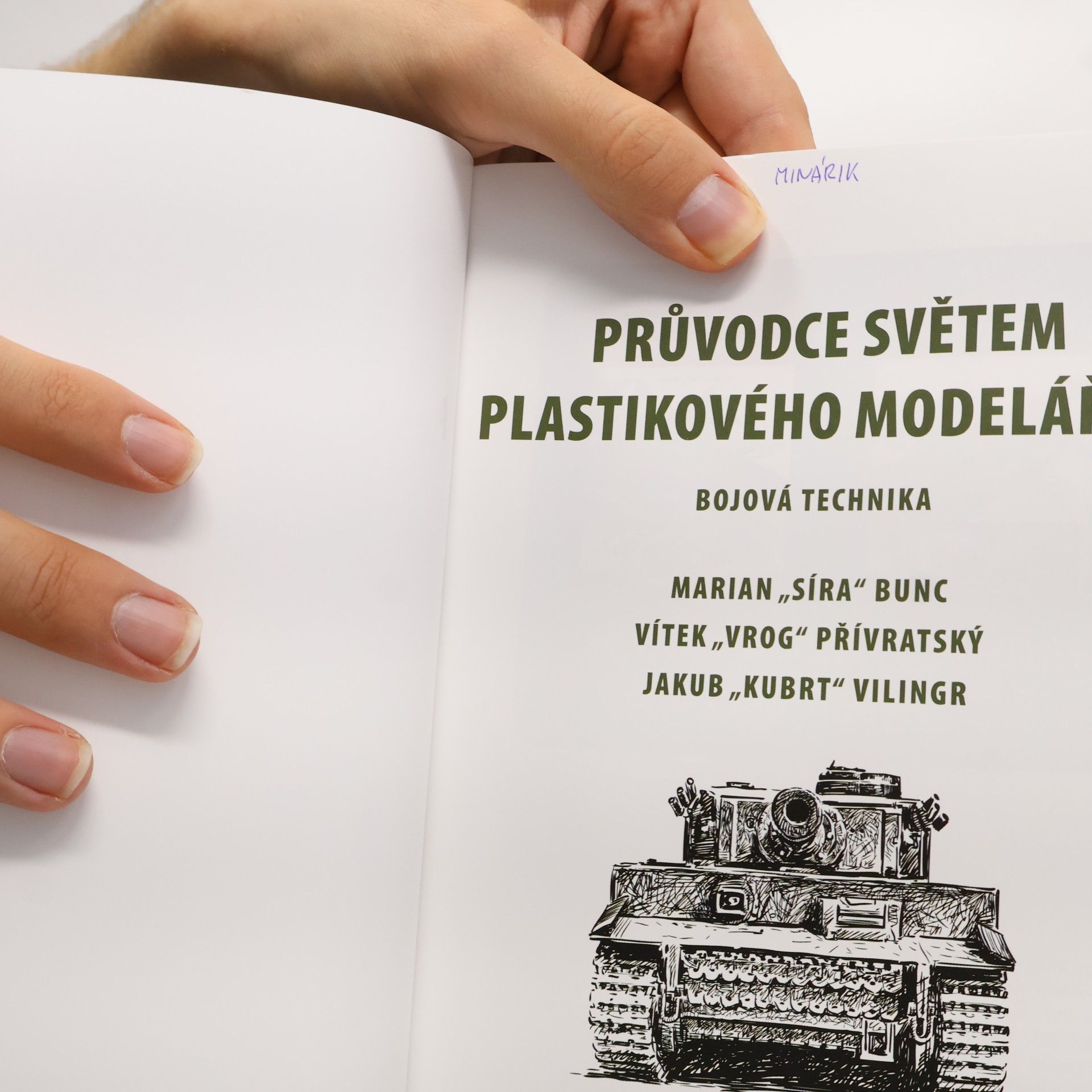 Marian Bunc Průvodce světem plastikového modeláře 3. Bojová technika, tanky
