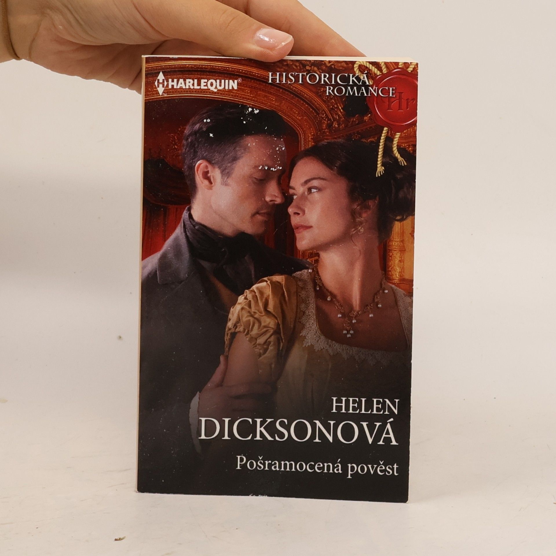 Helen Dickson Pošramocená pověst