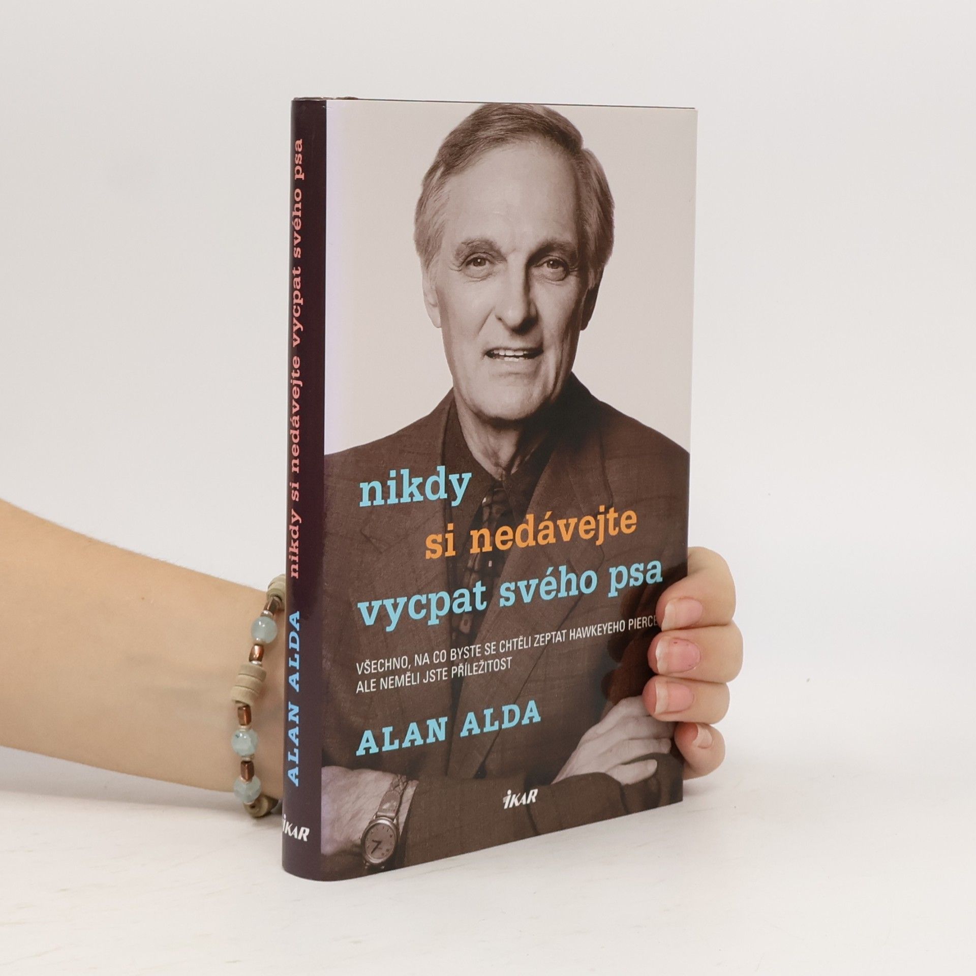 Alan Alda Nikdy si nedávejte vycpat svého psa