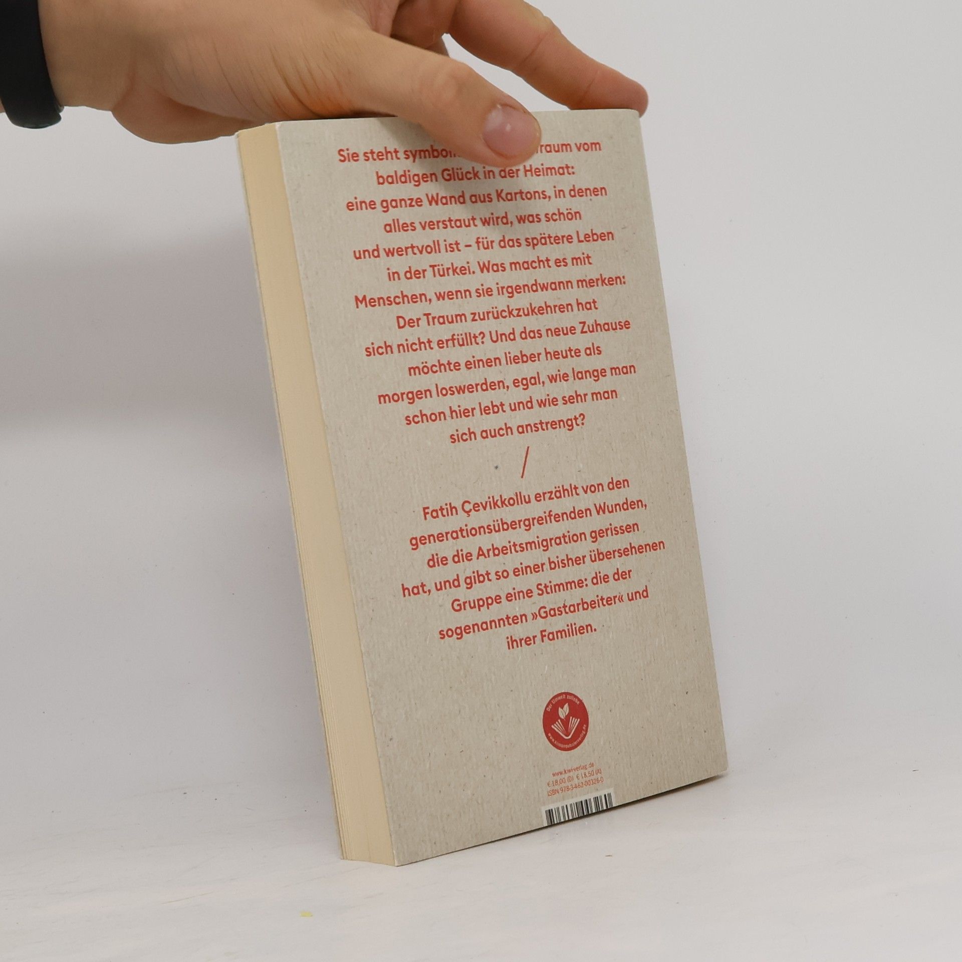 Fatih C. evikkollu Kartonwand