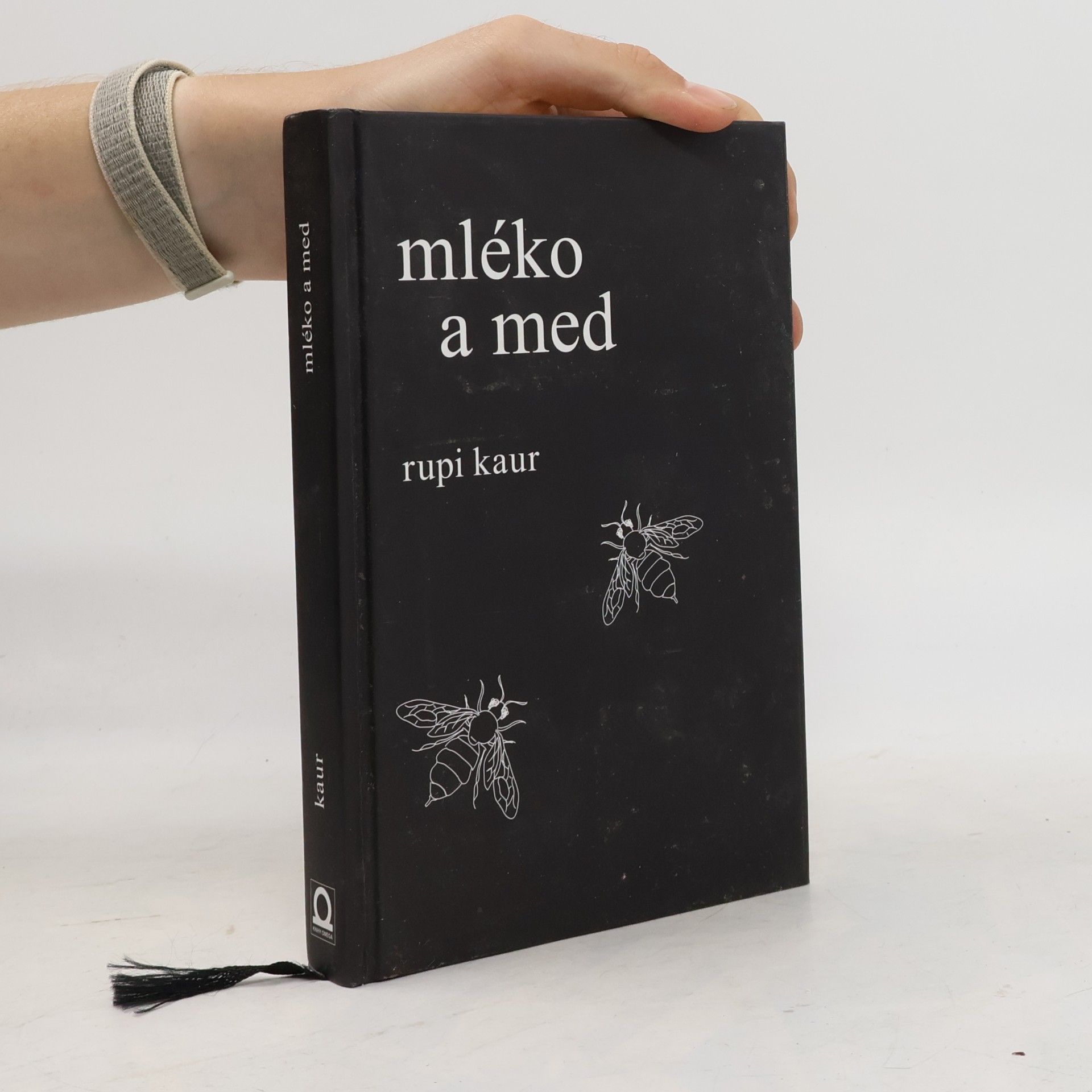 Rupi Kaur Mléko a med