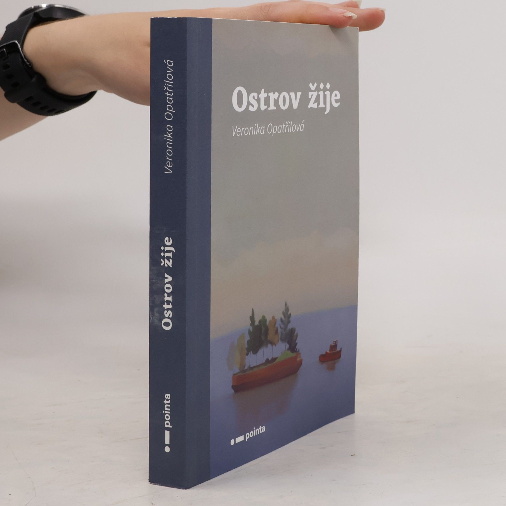 Veronika Opatřilová Ostrov žije