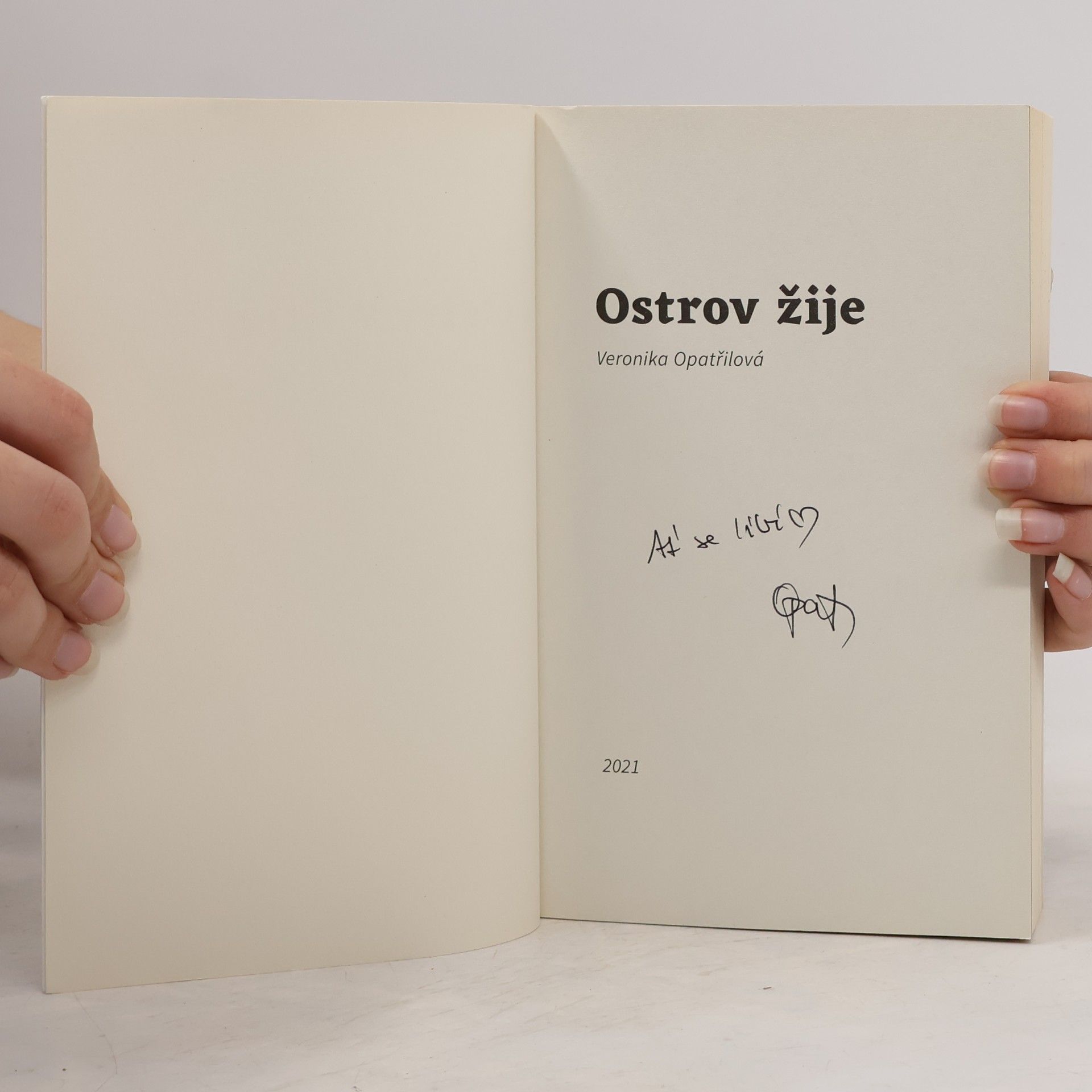 Veronika Opatřilová Ostrov žije