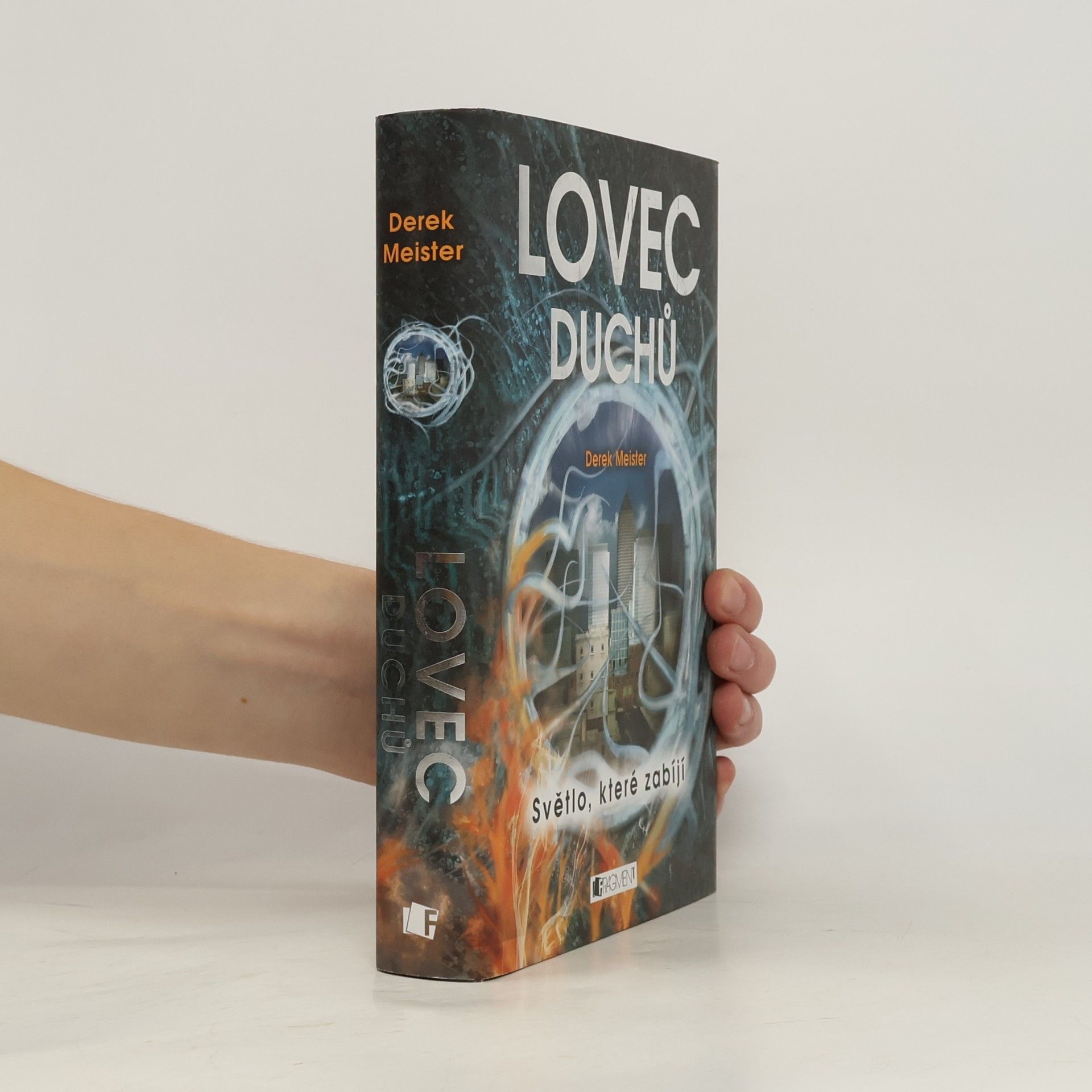 Derek Meister Lovec duchů