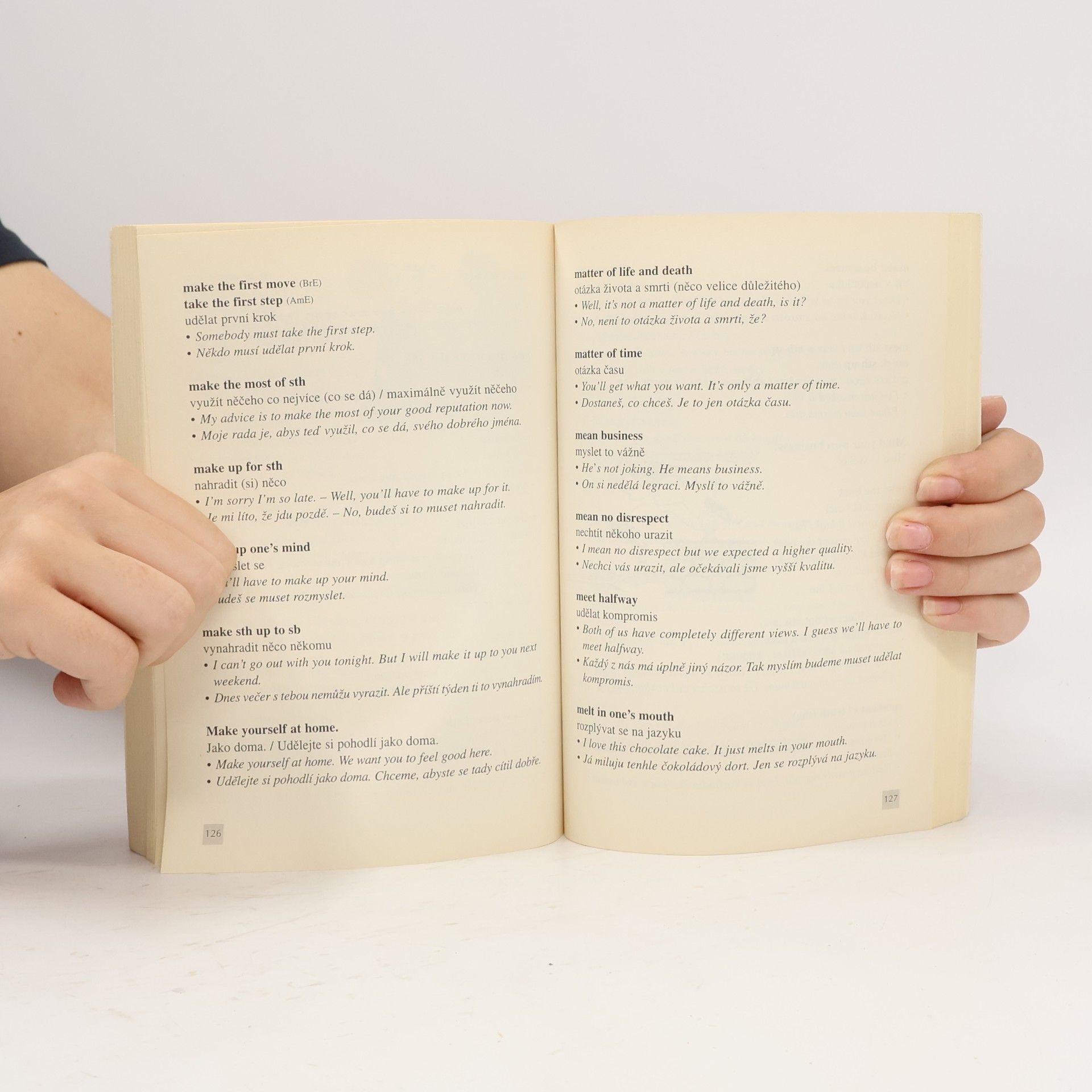 Hana Rebeková English idioms and phrases = Idiomy a ustálená spojení v angličtině