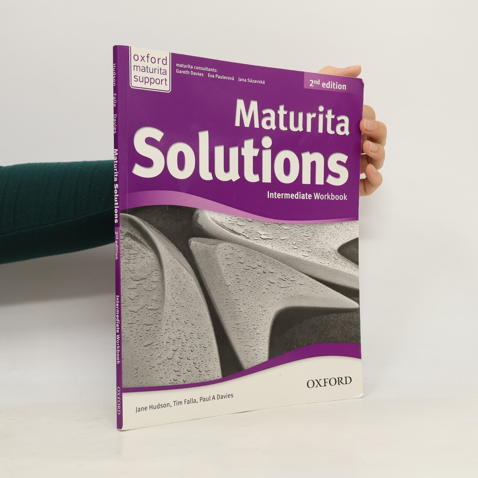 Gareth Davies Maturita Solutions. Intermediate. Workbook