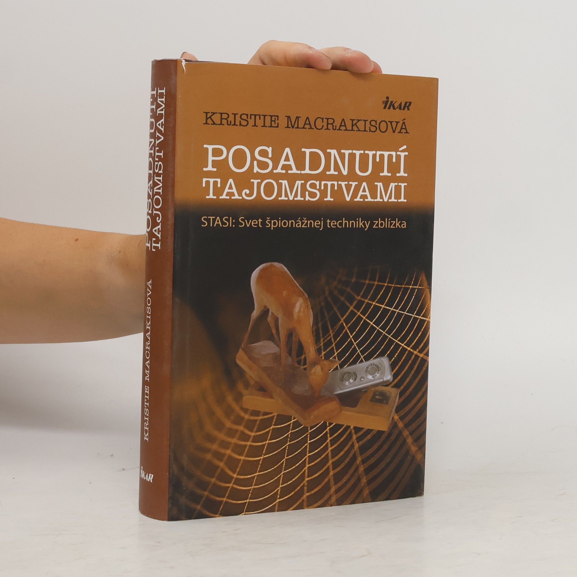 Kristie Macrakis Posadnutí tajomstvami