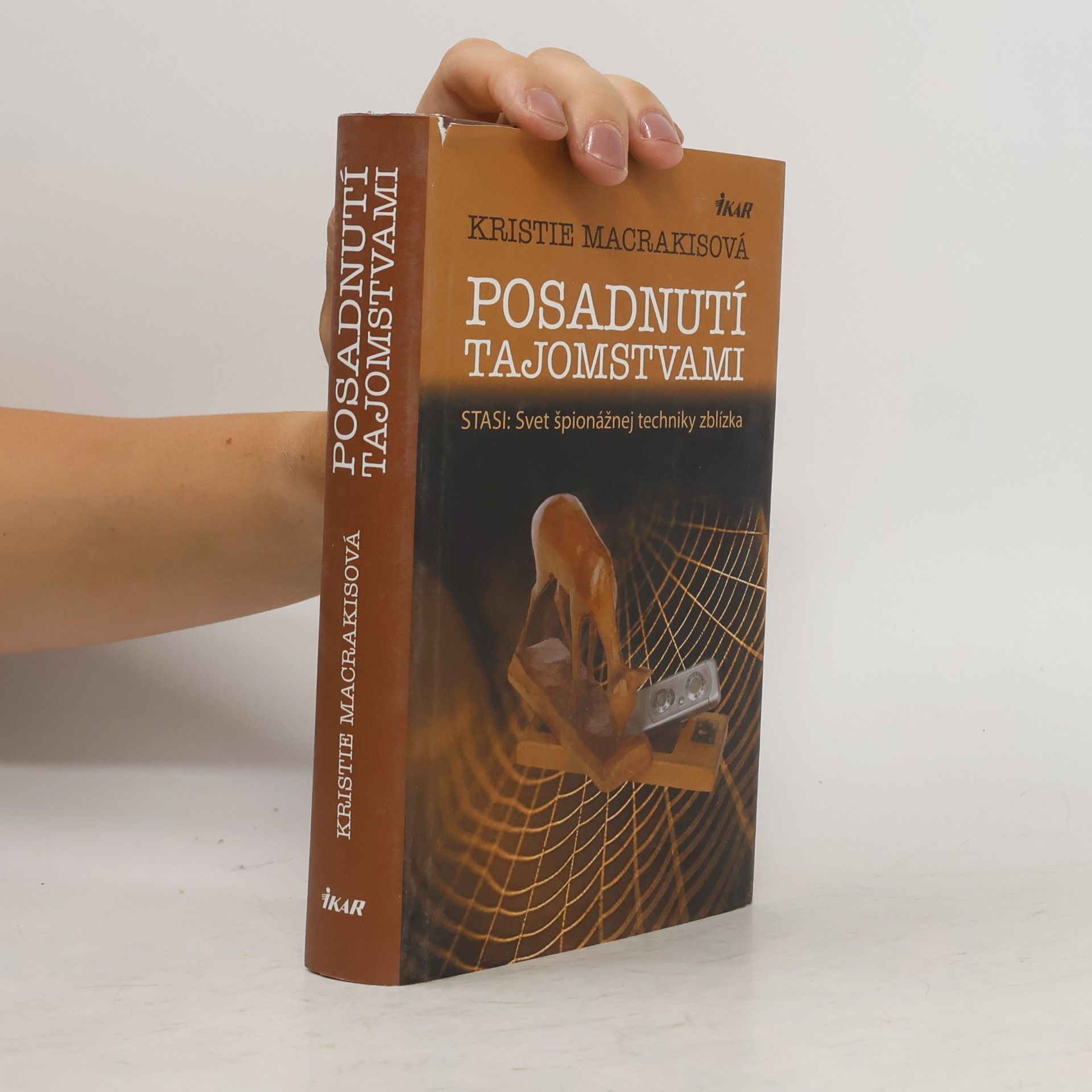 Kristie Macrakis Posadnutí tajomstvami