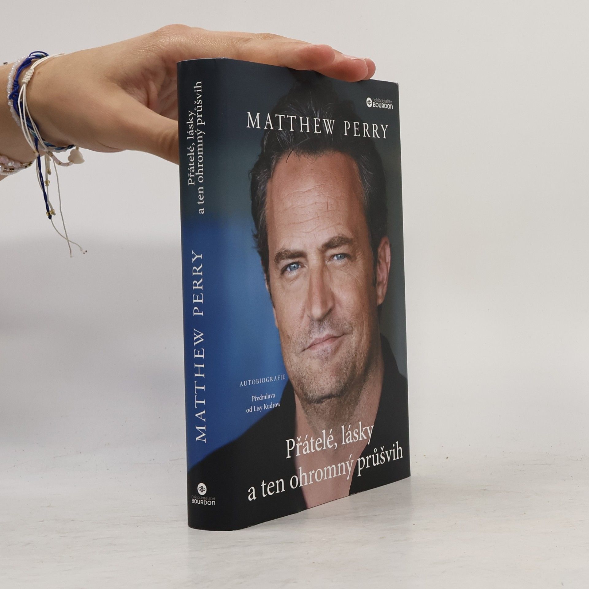 Matthew Perry Přátelé, lásky a ten ohromný průšvih