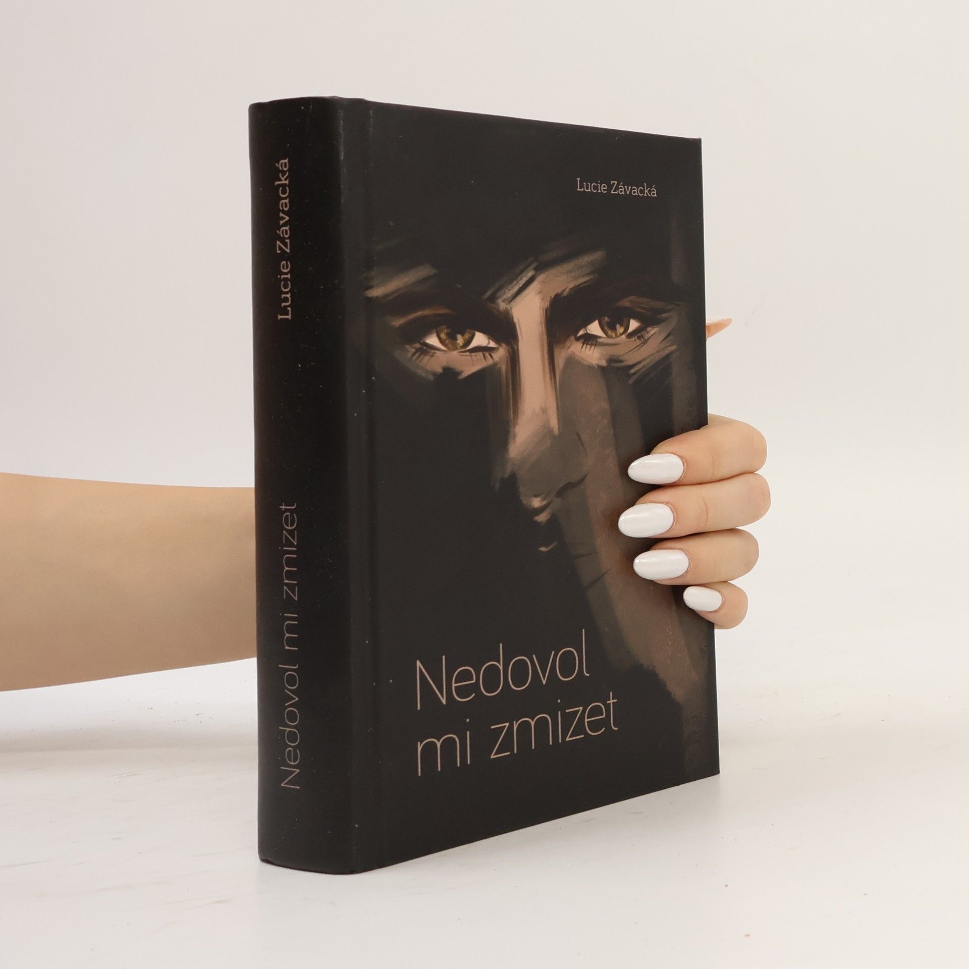 Lucie Závacká Nedovol mi zmizet