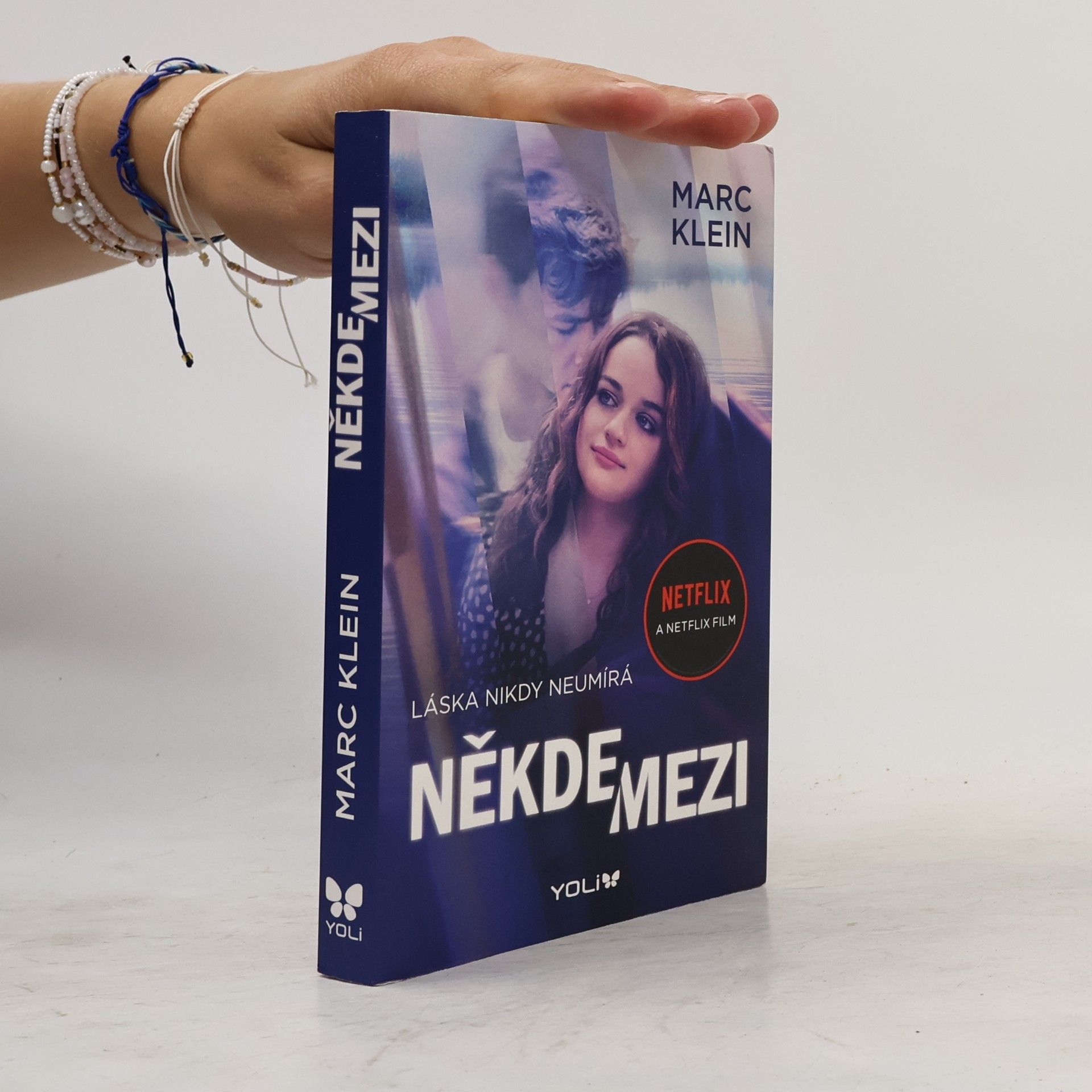 Marc Klein Někde mezi : láska nikdy neumírá