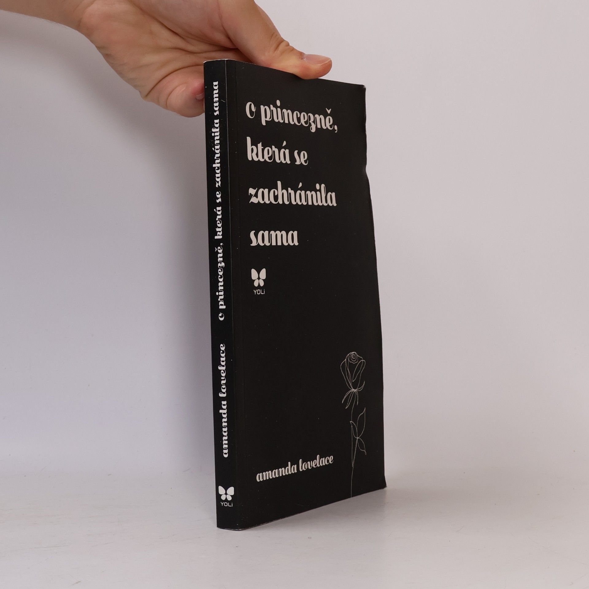 Amanda Lovelace O princezně, která se zachránila sama