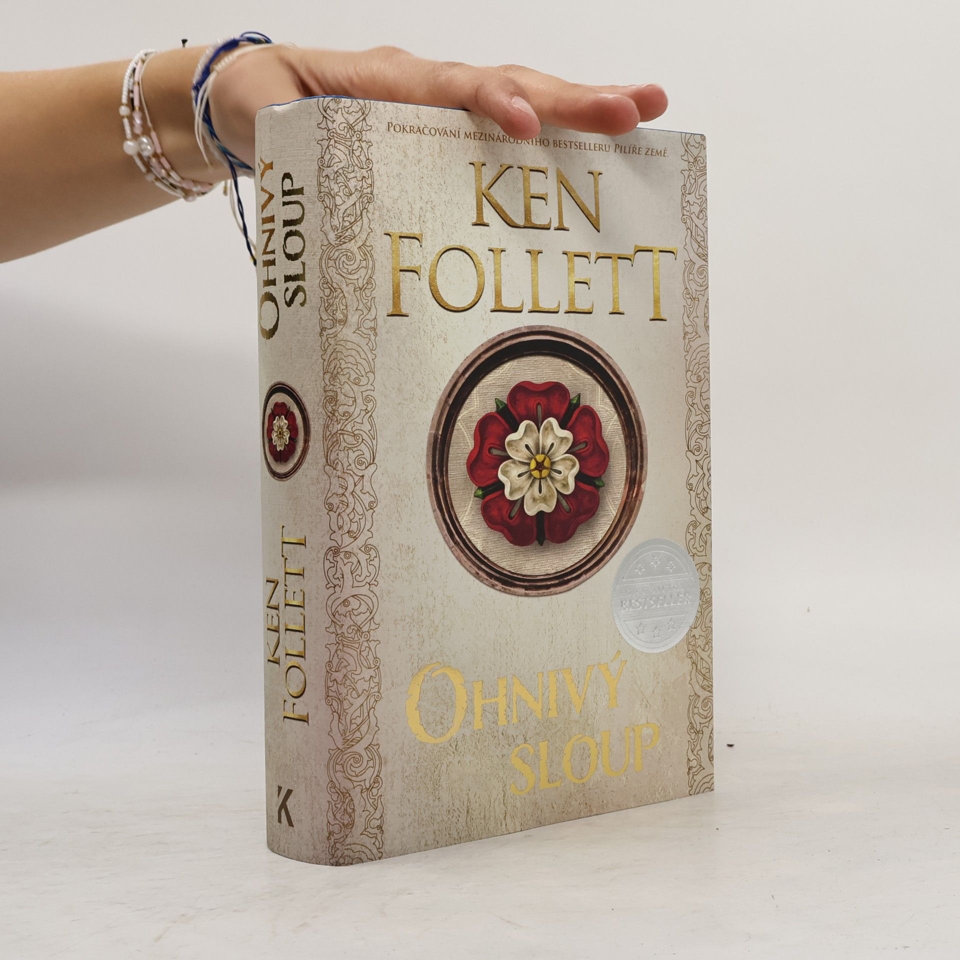 Ken Follett Ohnivý sloup